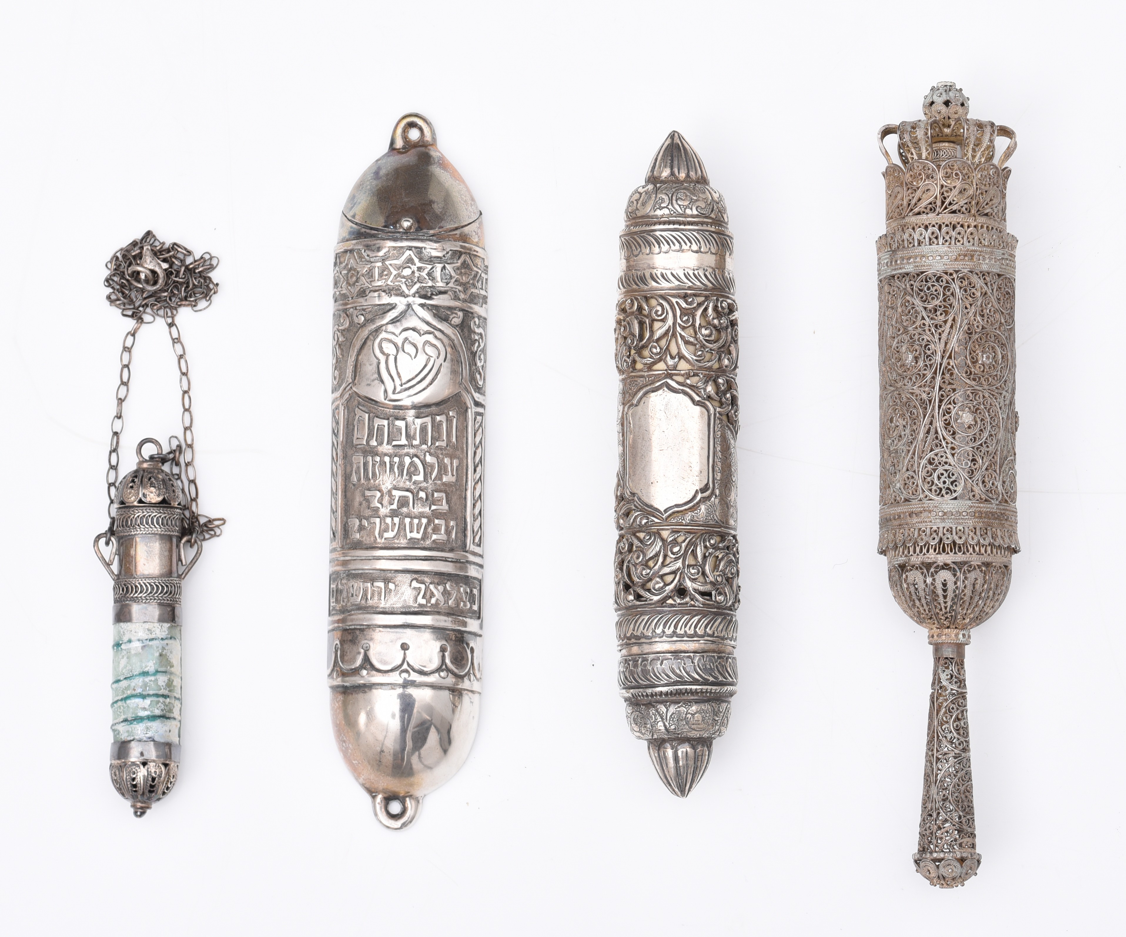 (BIDDING ONLY ON CARLOBONTE.BE) A collection of three silver Judaica Esther scroll cases and a match - Image 2 of 5