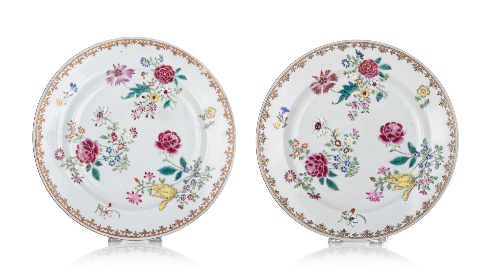 A collection of six Chinese famille rose export porcelain plates, 18thC, ¯ 23,5 cm - Image 5 of 10