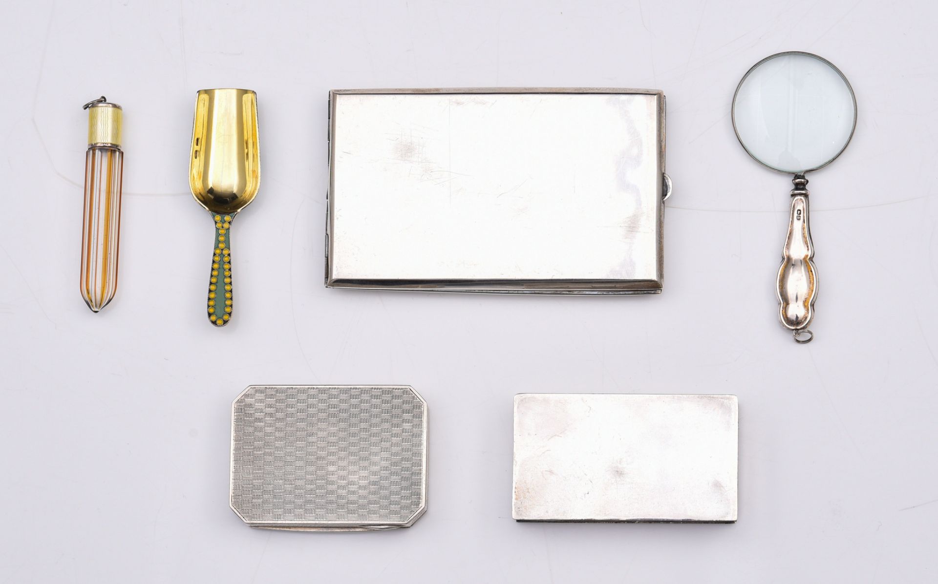 A collection of various silver and glass 'objets de vertu' - Bild 3 aus 4