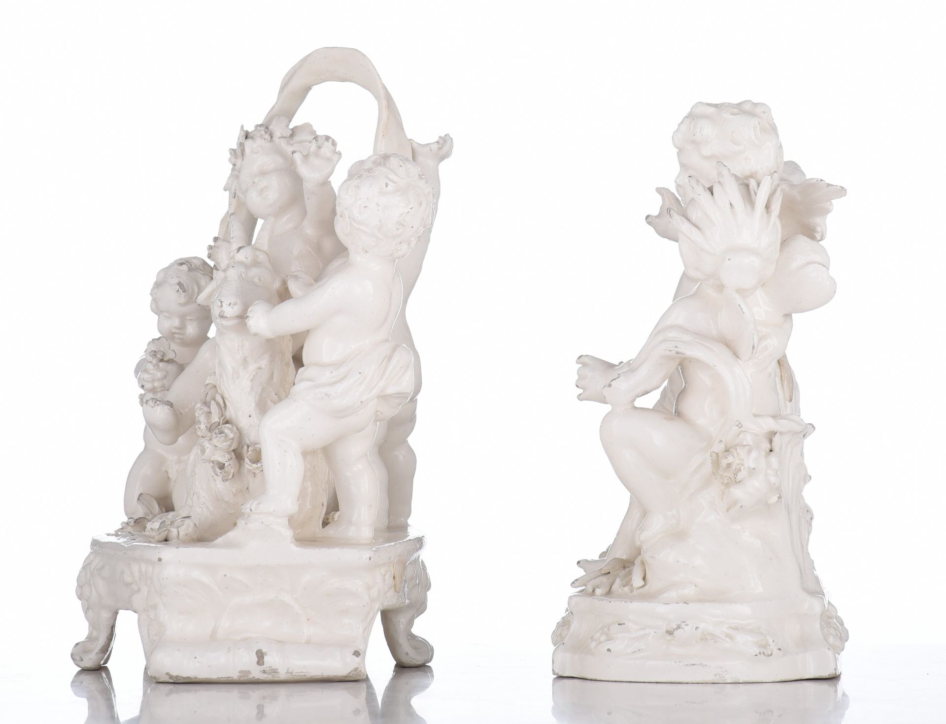 (BIDDING ONLY ON CARLOBONTE.BE) Two white glazed Capodimonte figural groups, Naples, H 20 - 23 cm - Image 3 of 16
