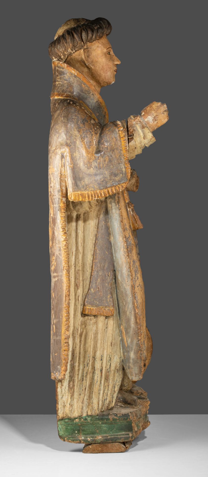 A polychrome painted limewood sculpture of a saint, 18thC, H 120 cm - Image 7 of 11
