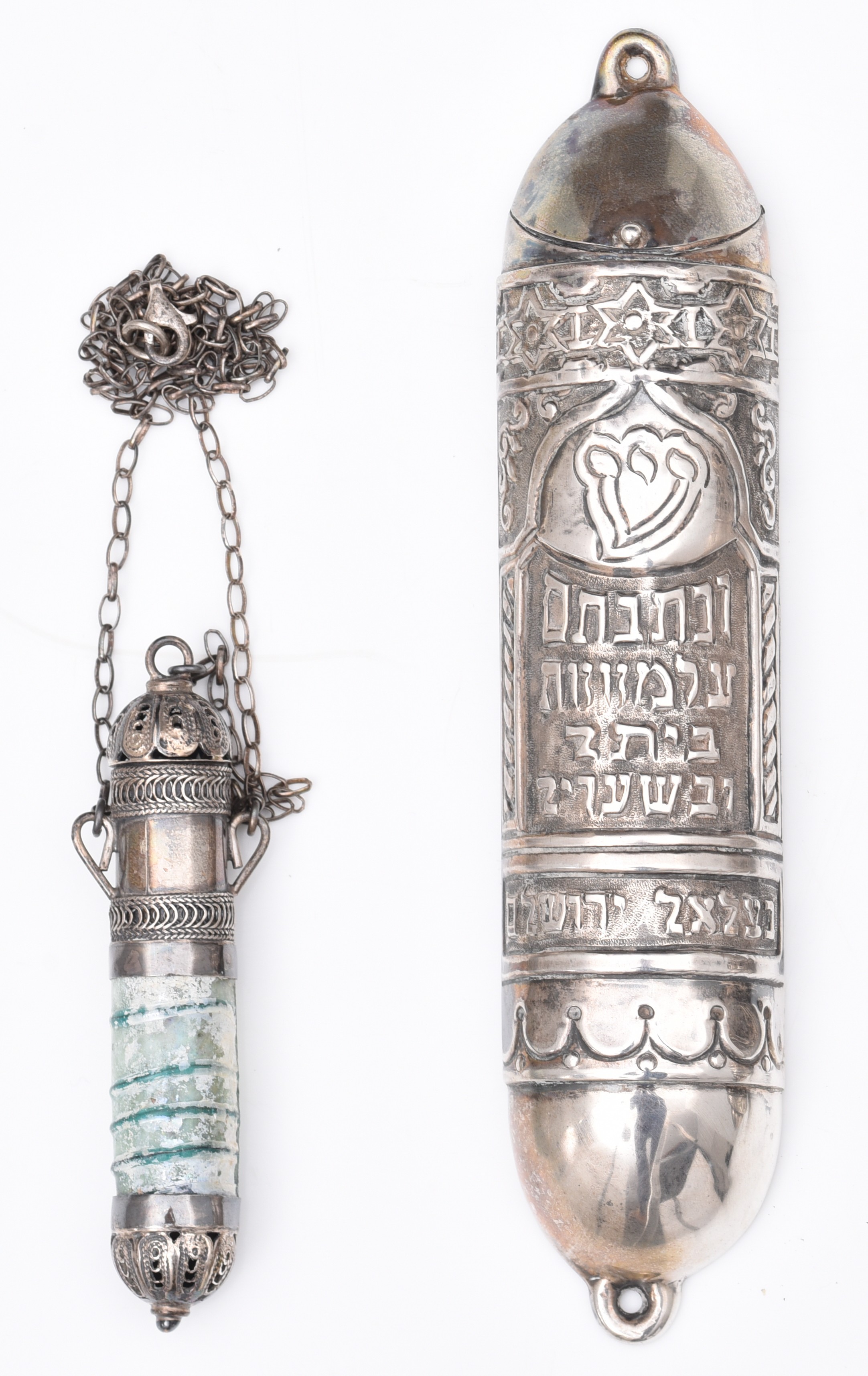 (BIDDING ONLY ON CARLOBONTE.BE) A collection of three silver Judaica Esther scroll cases and a match - Image 4 of 5