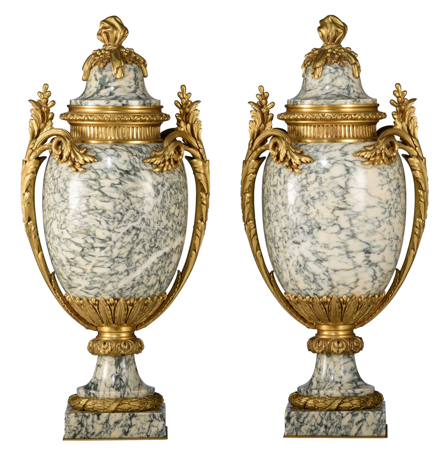(BIDDING ONLY ON CARLOBONTE.BE) A fine pair of Neoclassical marble and gilt bronze cassolettes, H 50