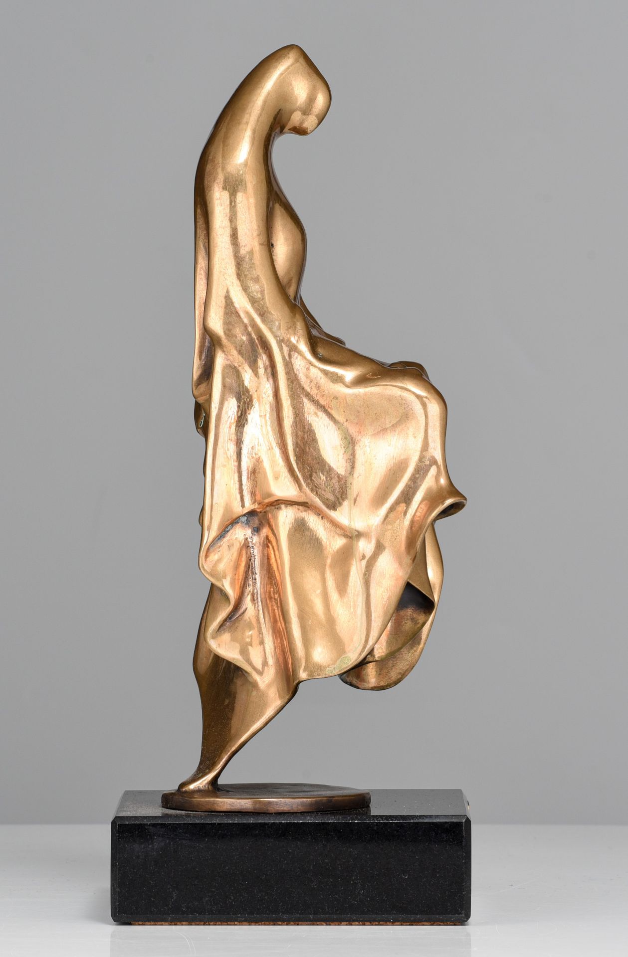 Avi Kenan (1951), untitled, 1985, N∞ 18/250, polished bronze on a granite base, H 42,5 - 49 cm (with - Image 5 of 9