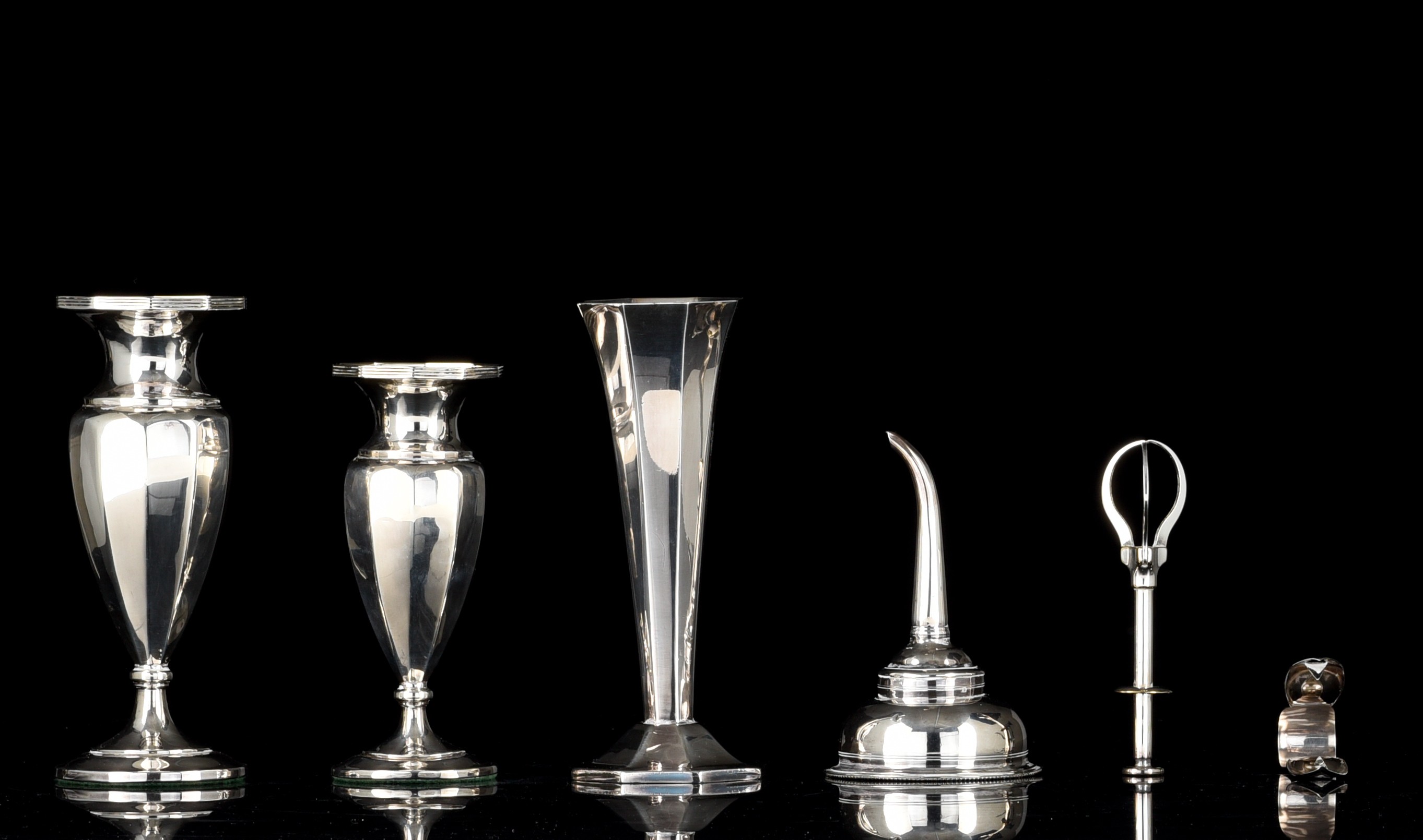 (BIDDING ONLY ON CARLOBONTE.BE) An interesting collection of various silver and silver-plated items - Image 16 of 40