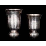 Two 18thC French silver goblets, total weight ca 321g, H 10,2 - 13 cm
