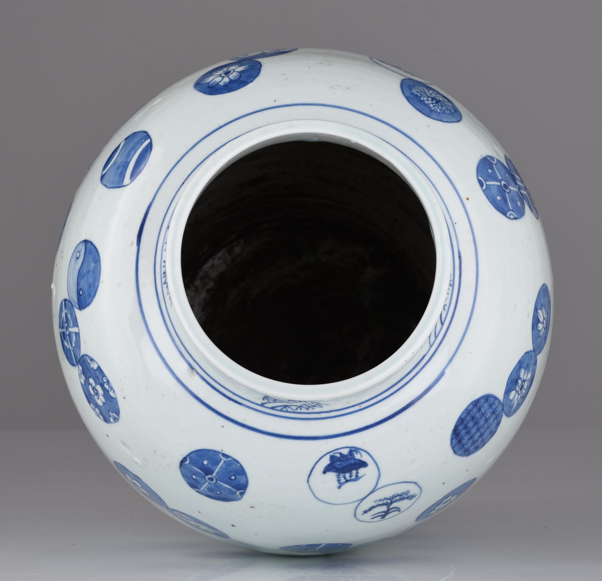 A Chinese blue and white emblem vase, H 44 cm - Image 6 of 7