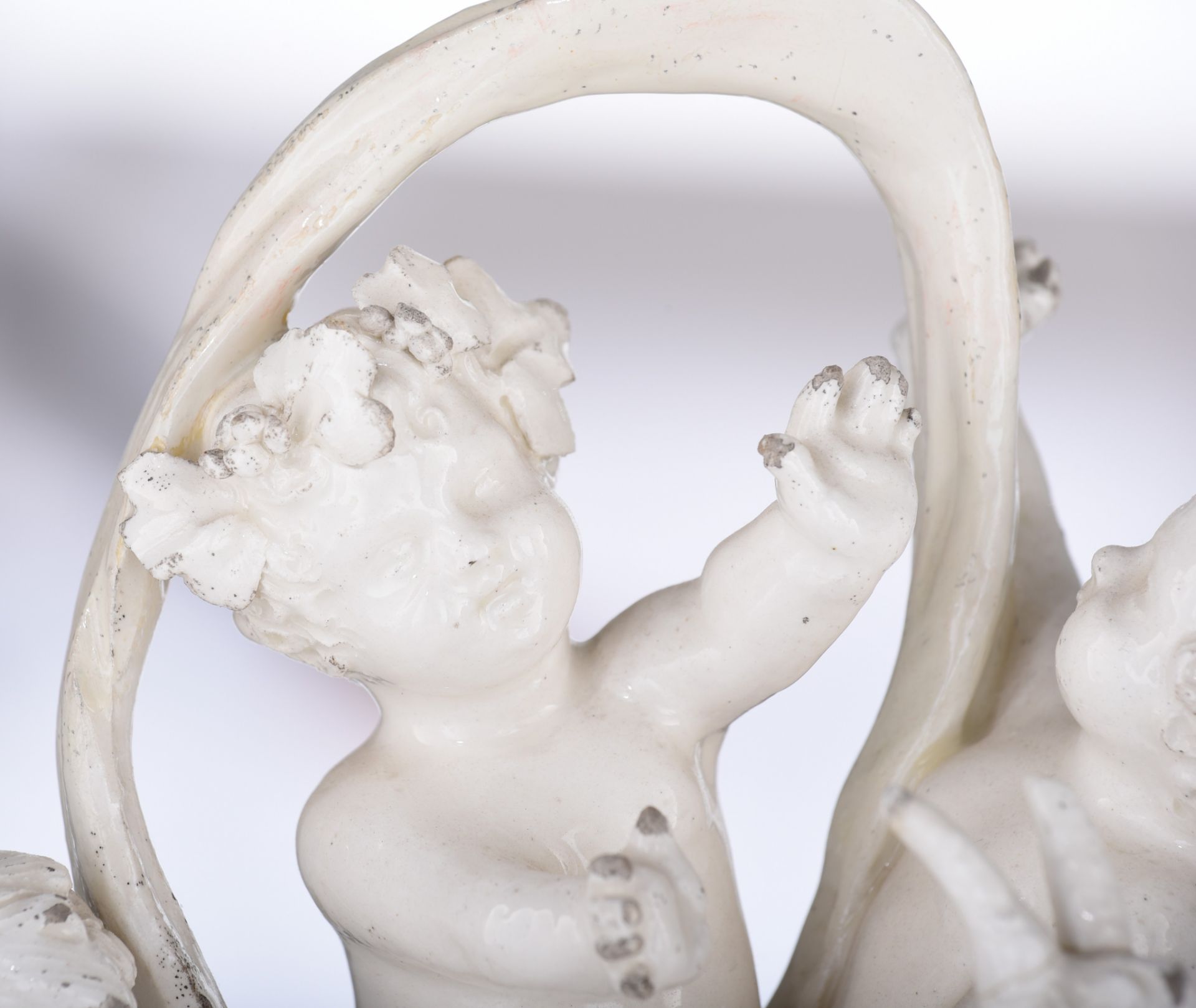 (BIDDING ONLY ON CARLOBONTE.BE) Two white glazed Capodimonte figural groups, Naples, H 20 - 23 cm - Image 10 of 16