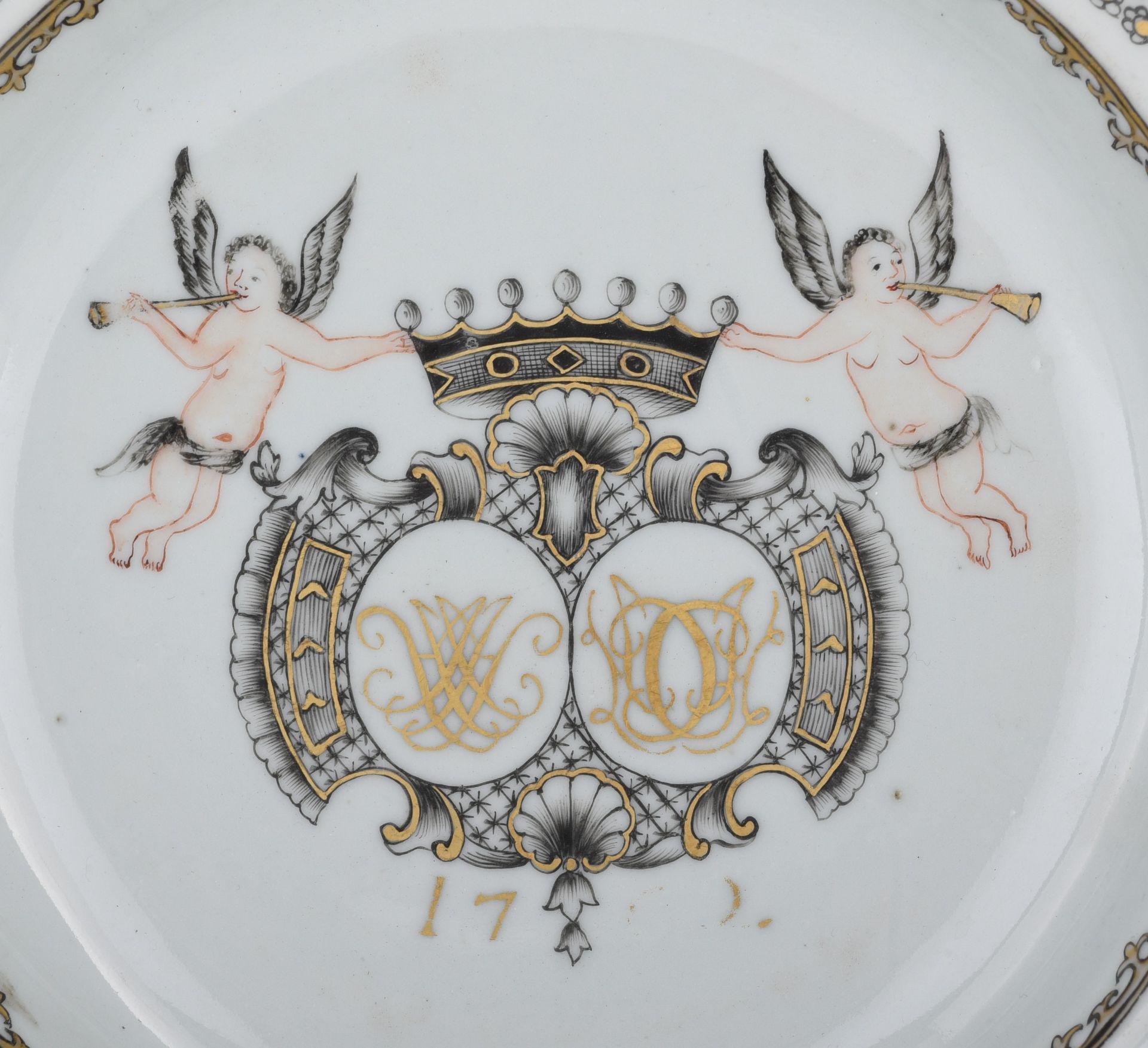 (BIDDING ONLY ON CARLOBONTE.BE) Three Chinese 'en grisaille', famille rose and gilt pseudo-armorial - Image 4 of 6