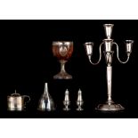 A collection of English silver objects, total weight ca 1081 g, H 34 - 16,3 cm