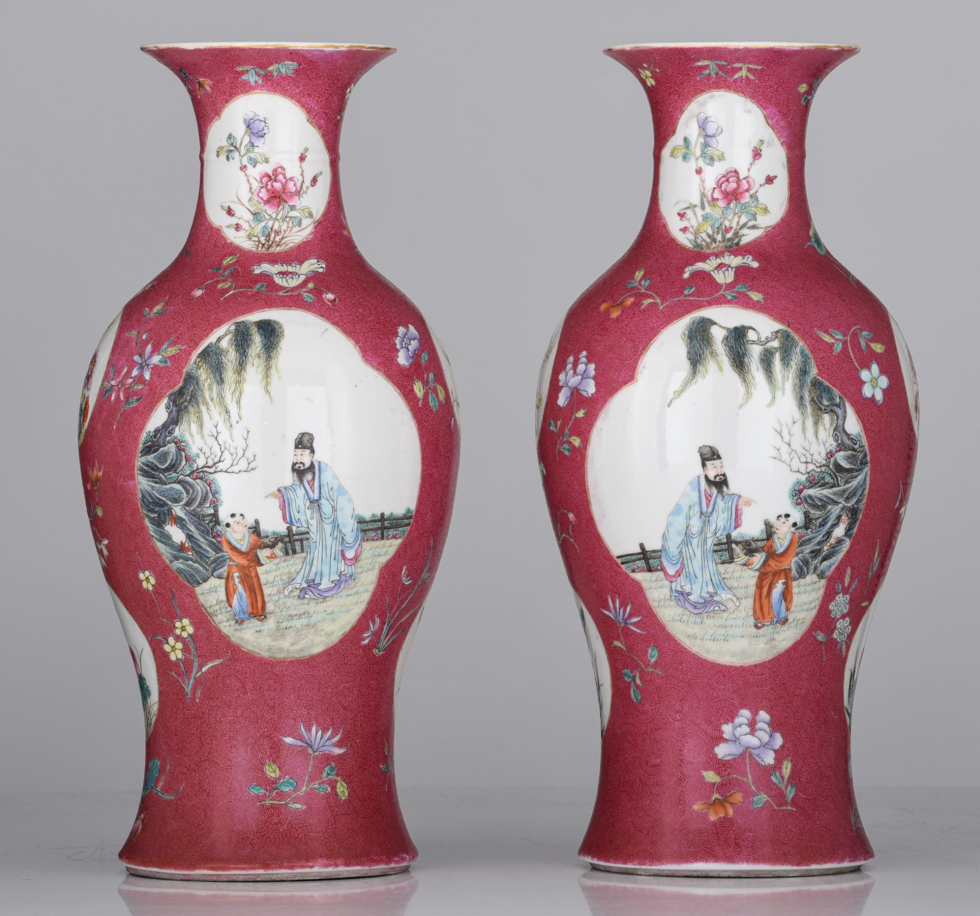 Two Chinese Republic period ruby ground sgraffito baluster vases, with a Qianlong mark, 20thC, H 44, - Image 4 of 9