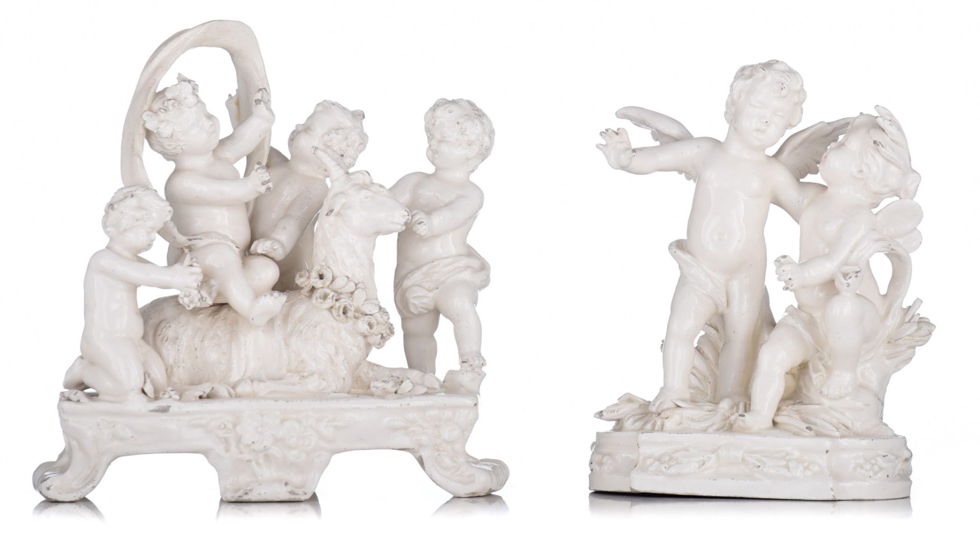 (BIDDING ONLY ON CARLOBONTE.BE) Two white glazed Capodimonte figural groups, Naples, H 20 - 23 cm