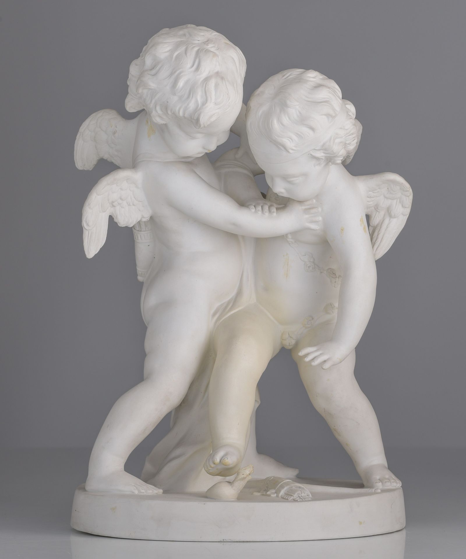 Etienne Maurice Falconet (1716-1791), 'Bataille pour l'amour', biscuit, H 37,5 cm - Image 9 of 14