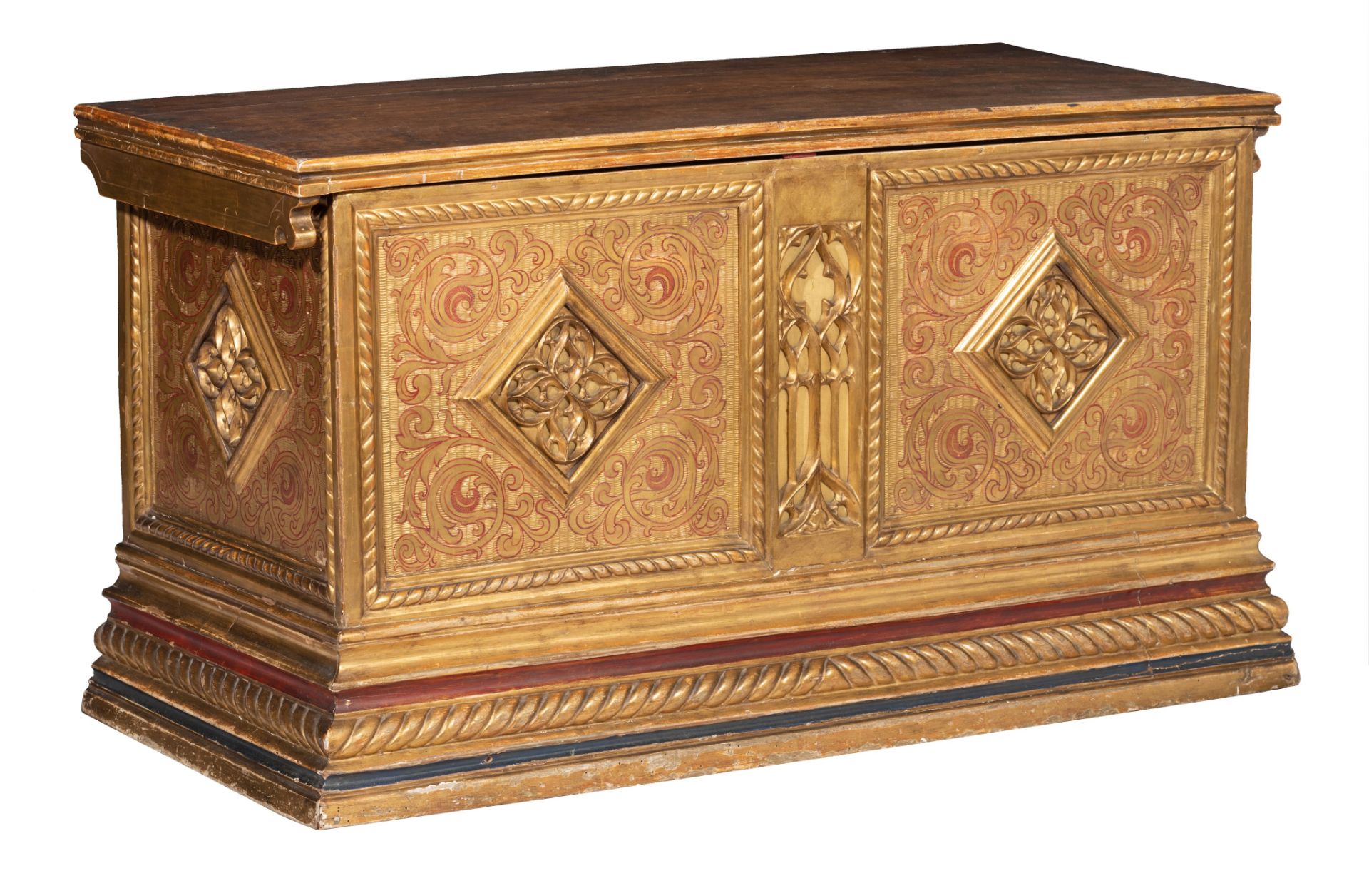 A fine Gothic Revival gilt decorated walnut trunk, H 64 - W 118 - D 54 cm