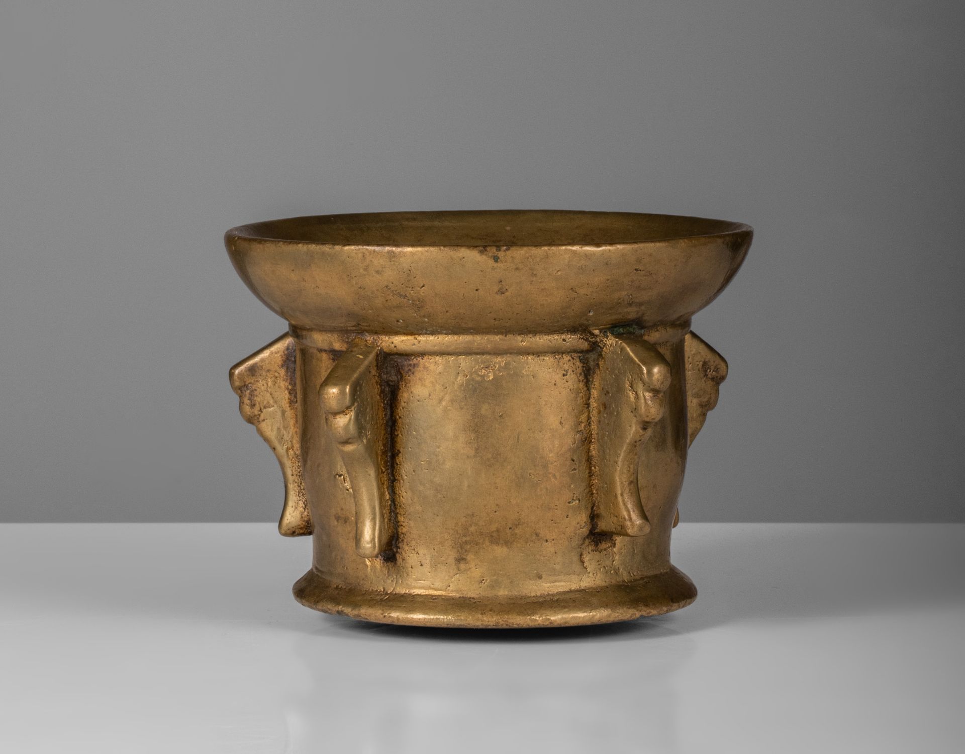 (BIDDING ONLY ON CARLOBONTE.BE) A 17thC Spanish bronze mortar, with matching pestle, and a Baroque b - Image 5 of 13