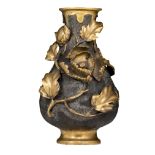 A Japanese gilt bronze vase, signed, 19thC, H 29,5 cm