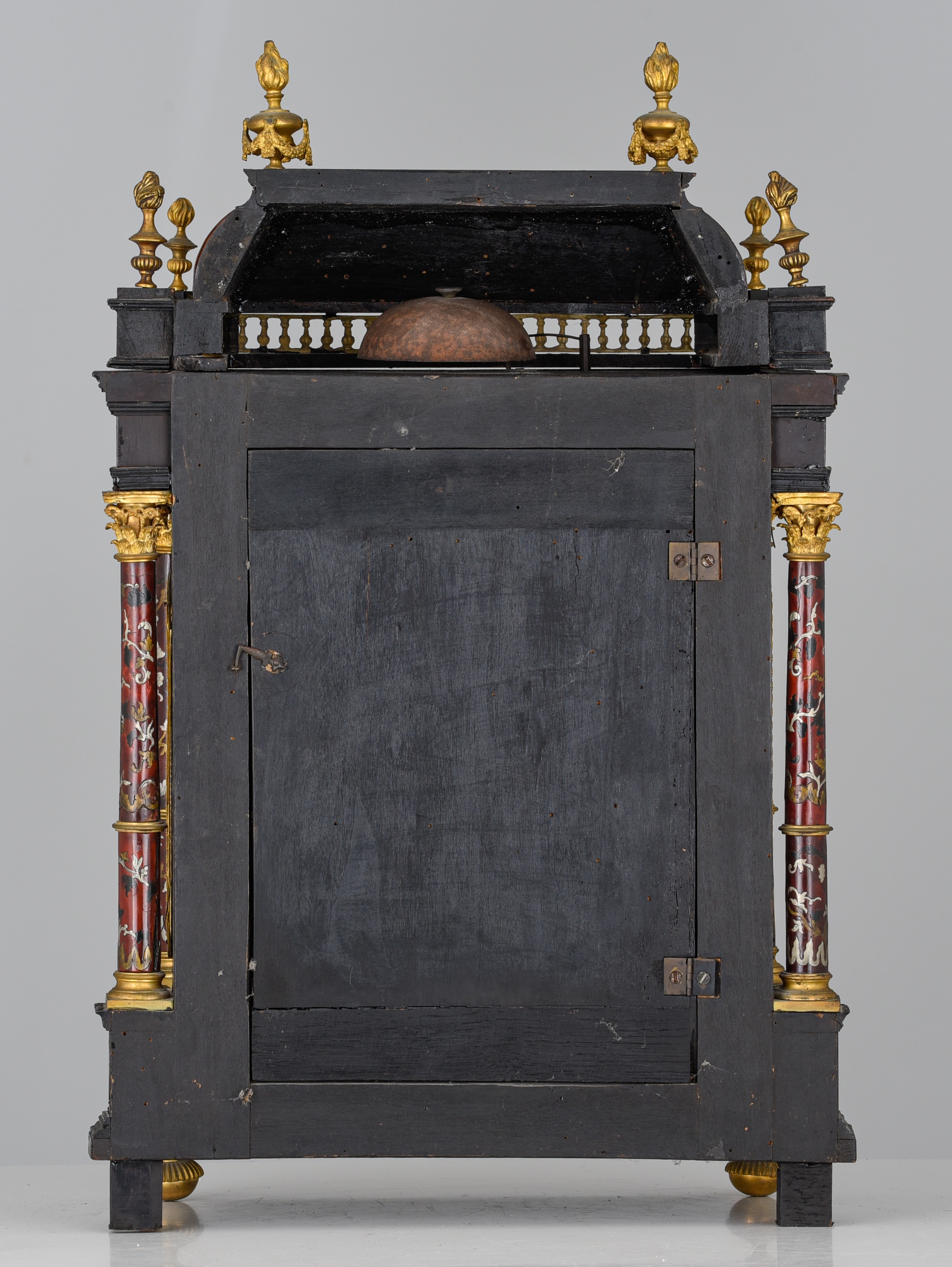 A Louis XIV-style Boulle marquetery 'Pendule Religieuse', signed 'P. Margotin, a Paris', 19thC, H 60 - Image 4 of 8