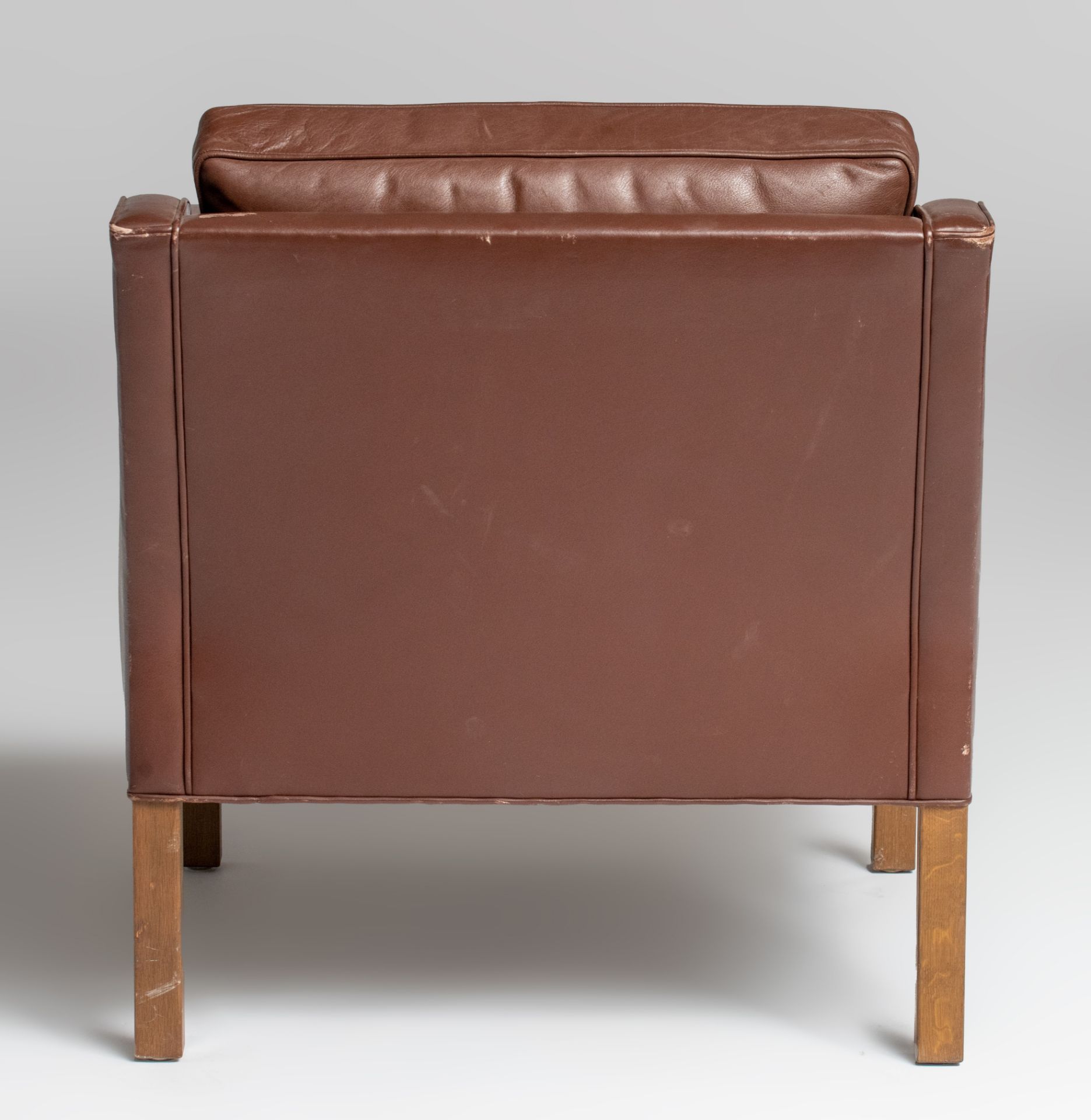 A brown leather armchair by Borge Mogensen for Ed Fredericia Stolefabrik, 1970, H 75 - W 71 cm - Image 6 of 13