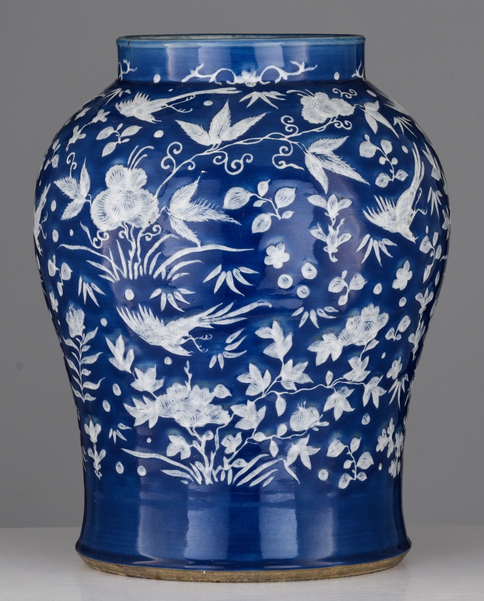 Two Chinese blue and white 'Scrolling lotus' baluster vases and cover, 19thC, H 49 - 51 cm - Image 11 of 15