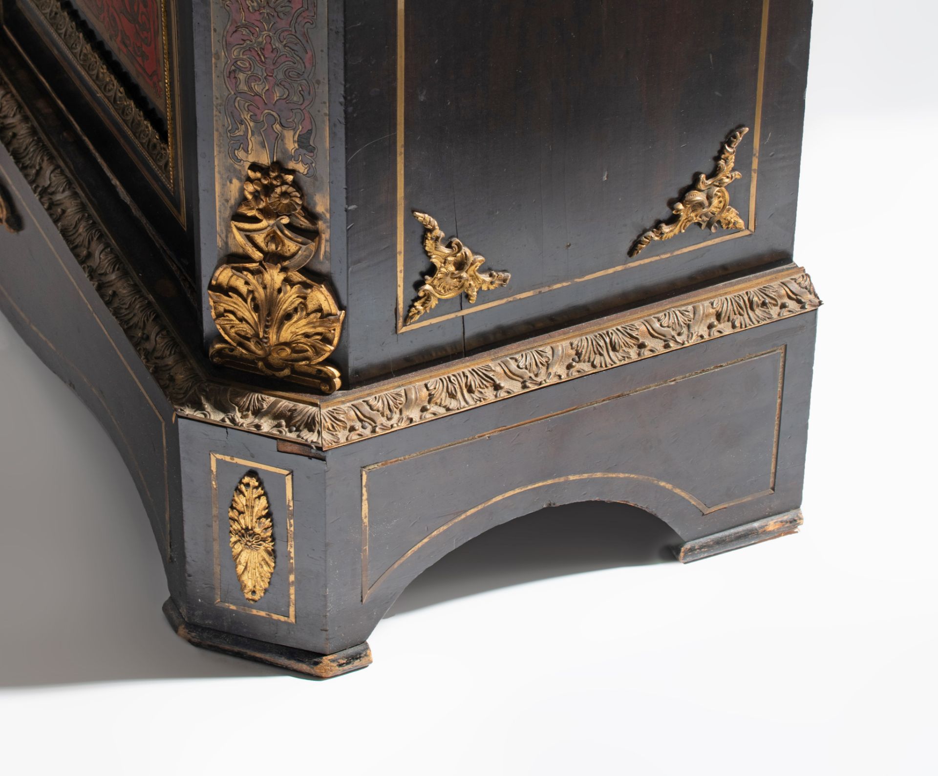 A Napoleon III Boulle work 'meuble d'appui', with gilt bronze mounts and Carrara marble top, H 104 - - Image 10 of 13