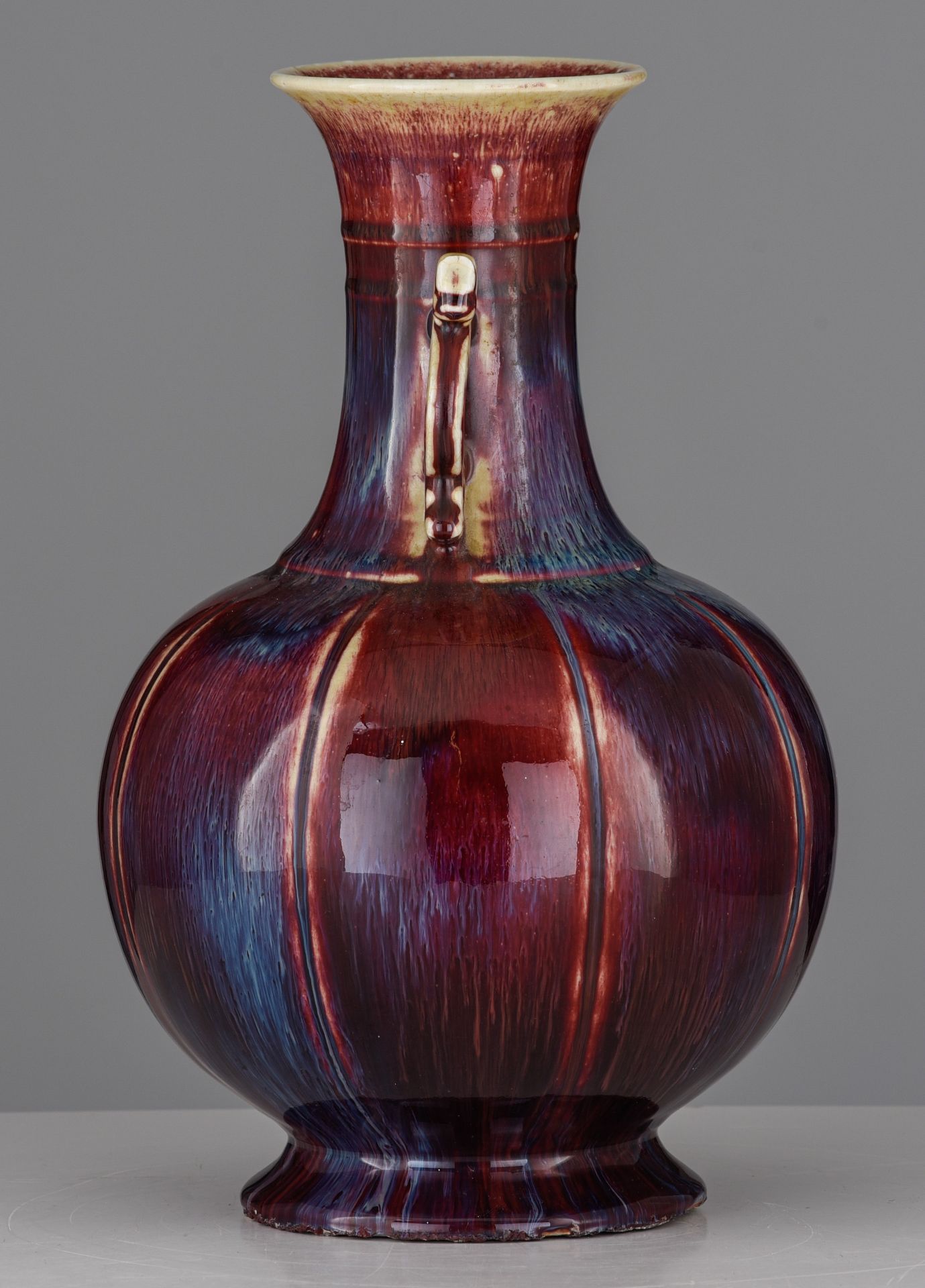 A Chinese flambe-glazed bottle vase, paired with archaistic dragon handles, H 35 cm - Image 3 of 7