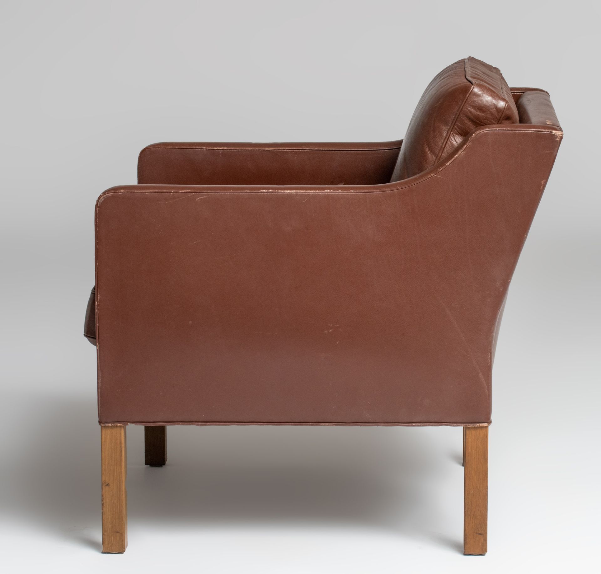 A brown leather armchair by Borge Mogensen for Ed Fredericia Stolefabrik, 1970, H 75 - W 71 cm - Image 5 of 13