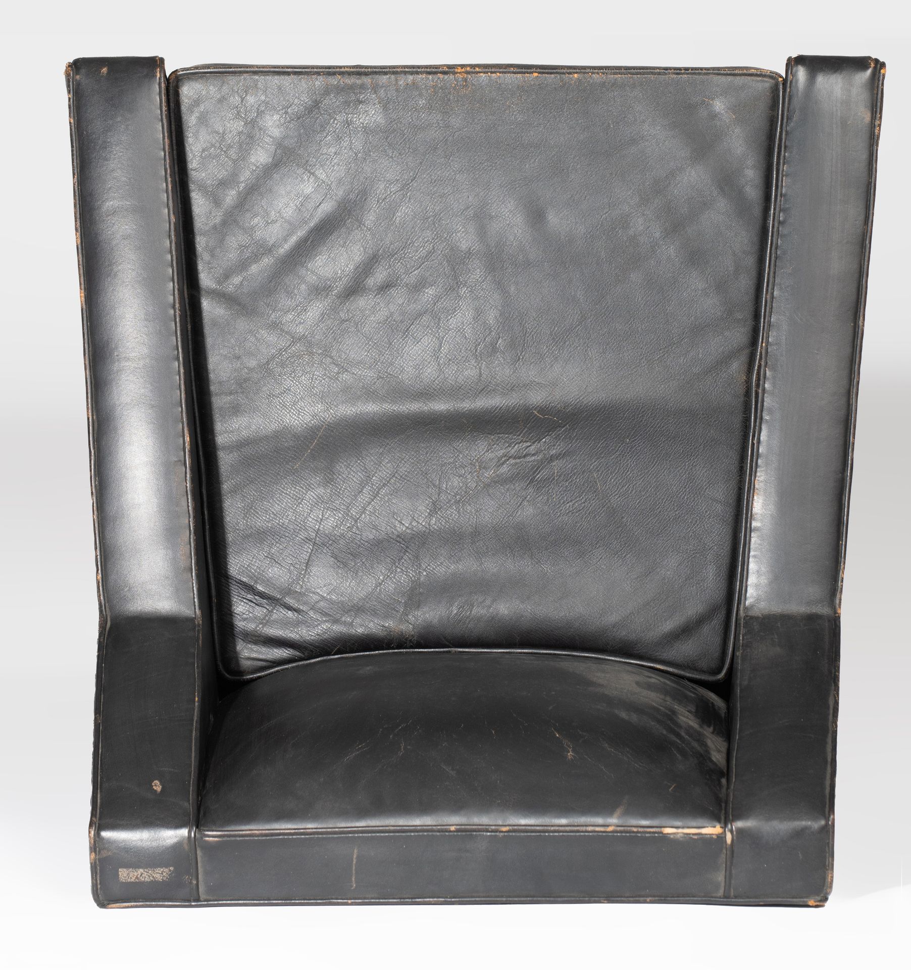 A Verraneman armchair, black leather on a black lacquered wooden frame, 1957, H 76 - W 72 cm - Image 8 of 11