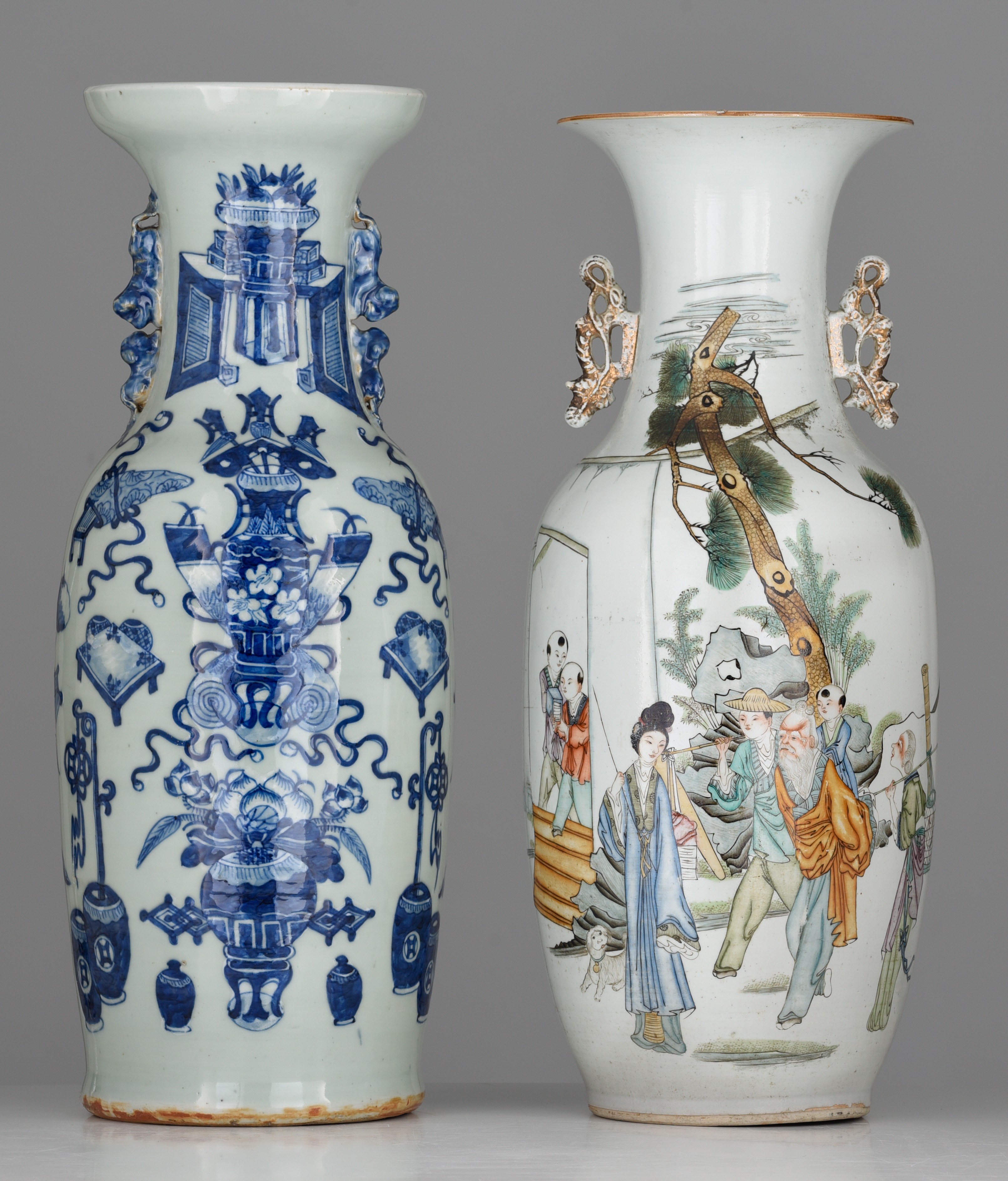 A Chinese famille rose vase, the back with a signed text, Republic period, H 57 cm - and a blue and - Bild 2 aus 7