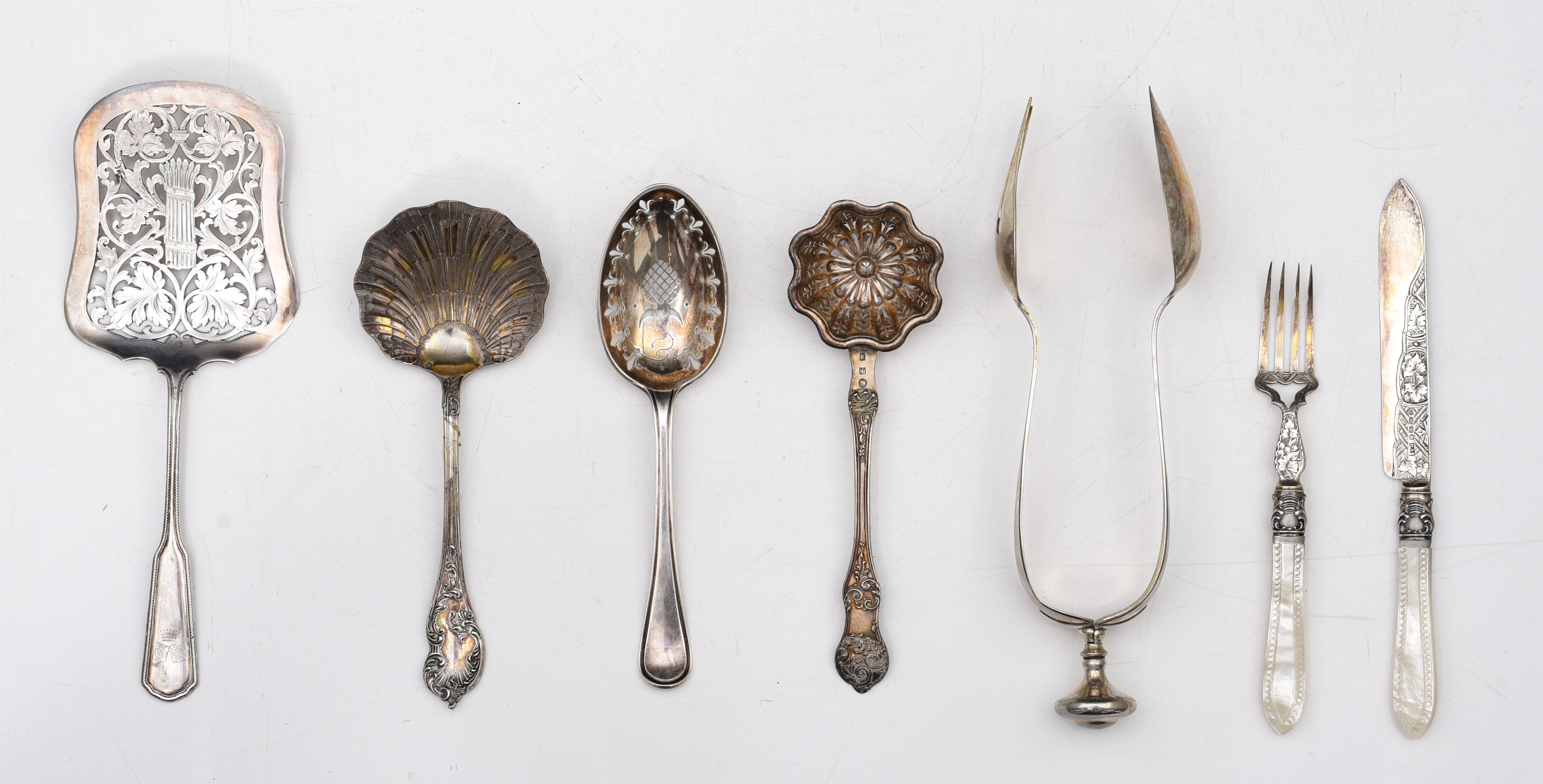 A collection of various silver serving cutlery, total weight: ca 1097 g - Image 3 of 23