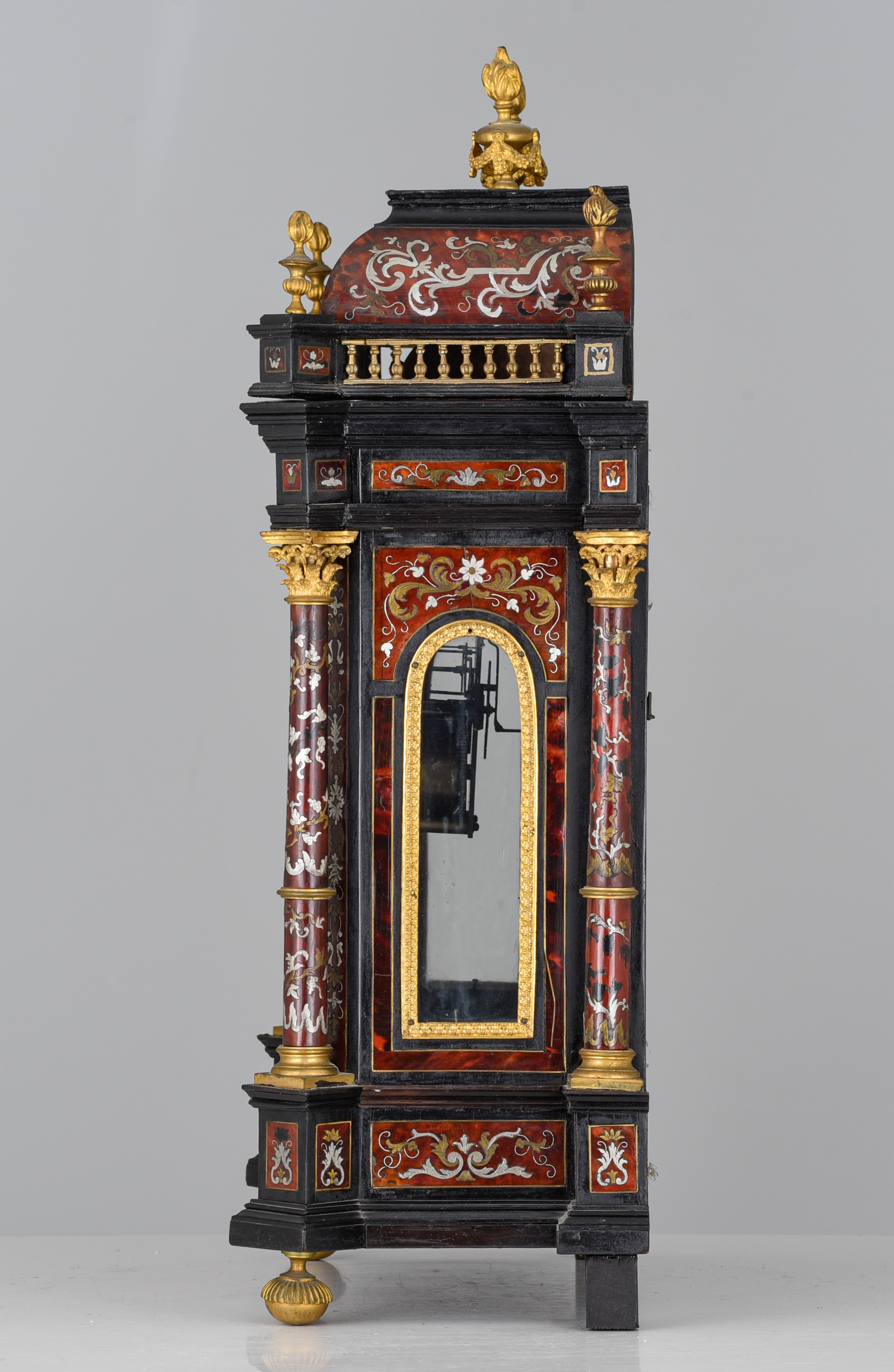 A Louis XIV-style Boulle marquetery 'Pendule Religieuse', signed 'P. Margotin, a Paris', 19thC, H 60 - Image 3 of 8