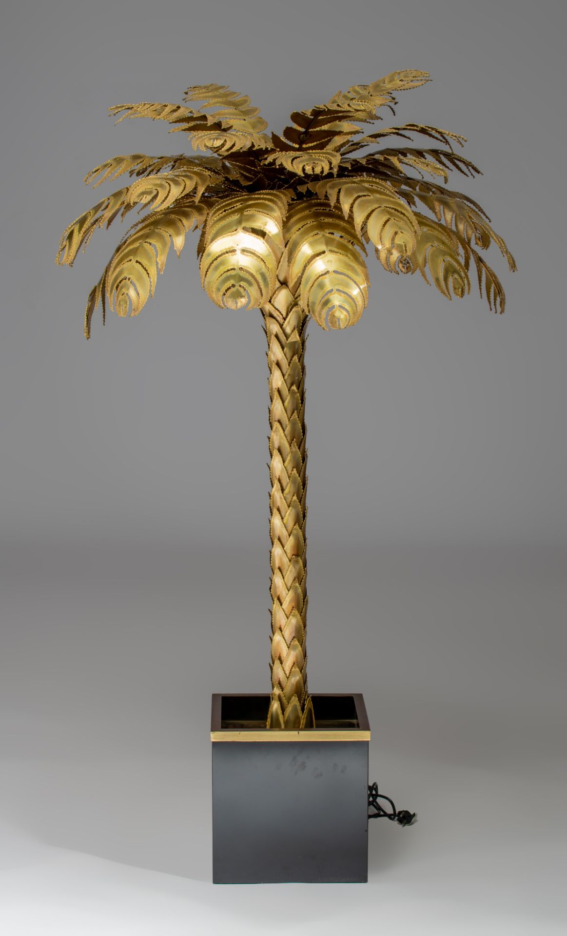 A vintage brass design Palm Tree lamp by Maison Jansen, Paris, H 155 cm - Image 4 of 10