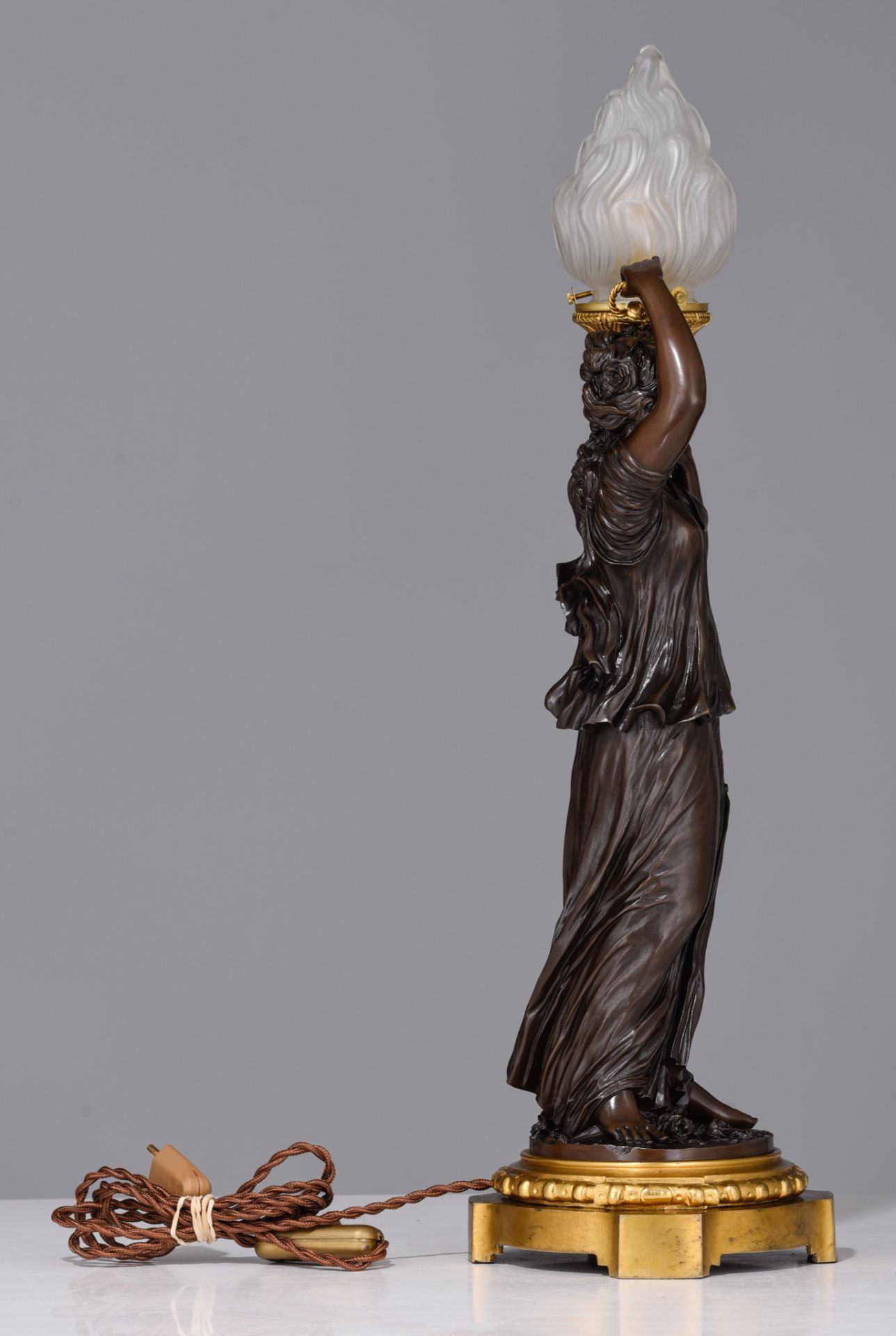 A gilt and patinated bronze figural lamp, H 57 cm - Image 5 of 7