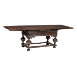 An impressive Flemish or Dutch oak table, early 17thC, H 80 - W 146 - 252 - D 85 cm