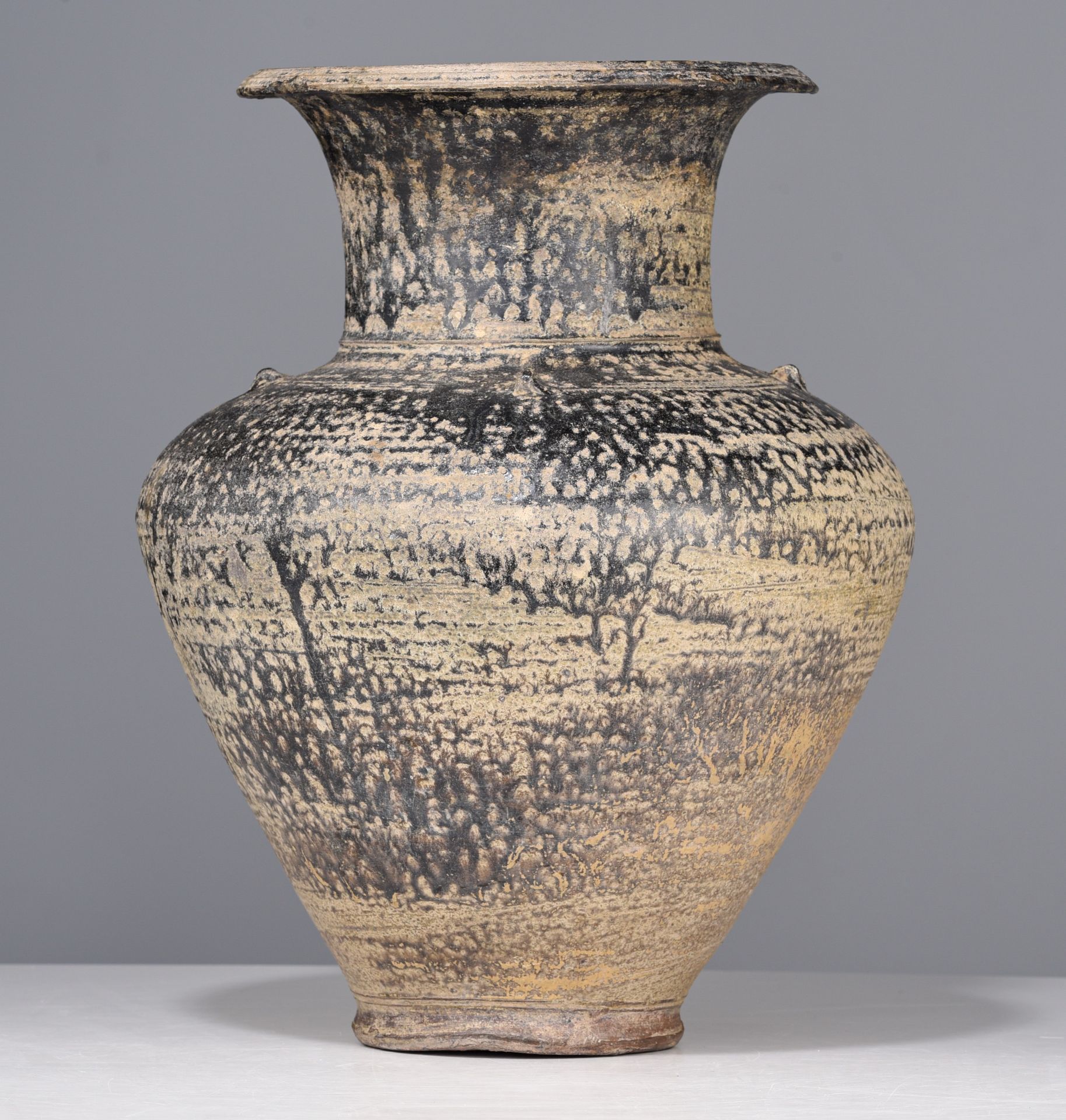 A Thai Sukhothai pottery jar, presumably 16thC, H 36 cm - Image 4 of 7