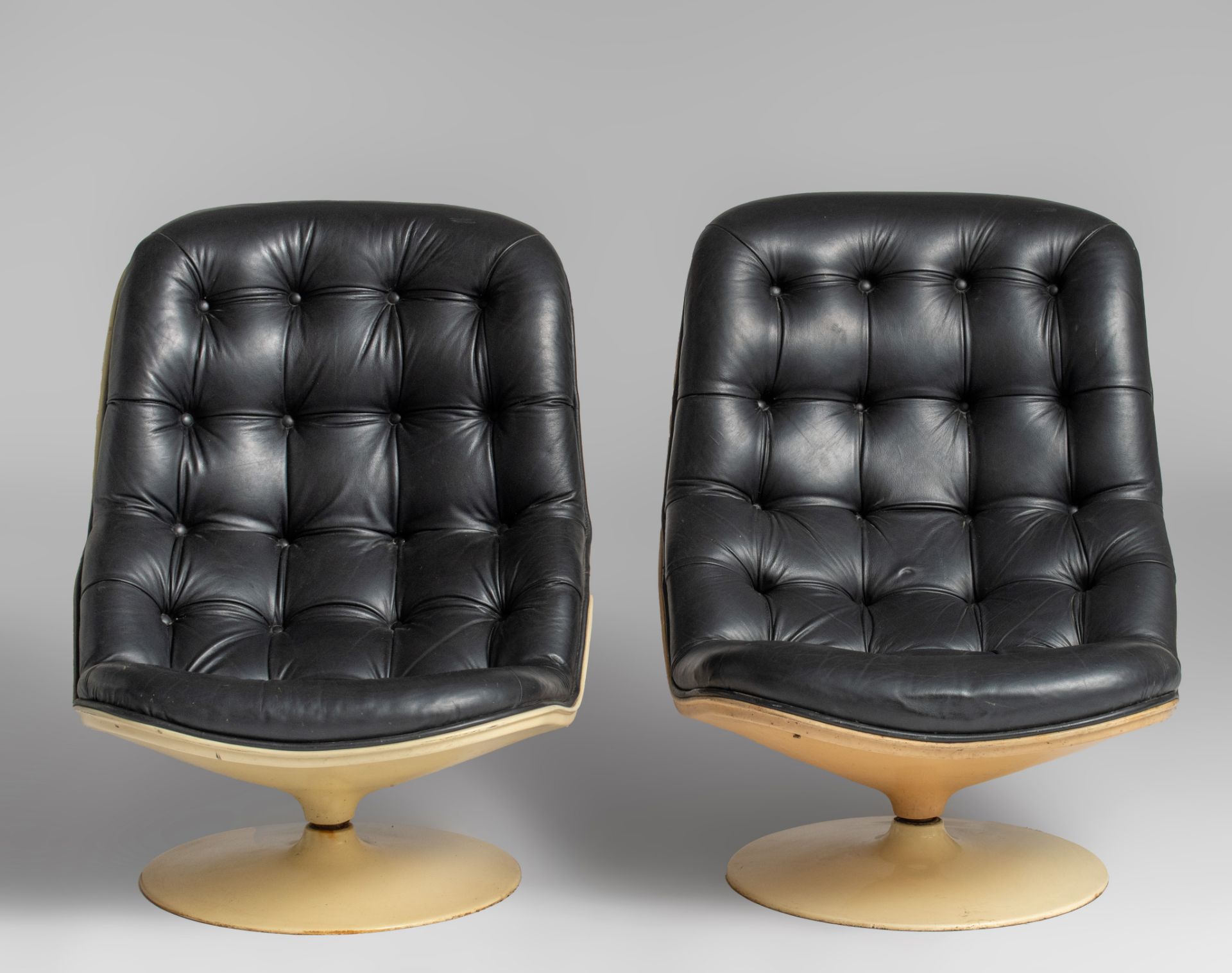 A pair of vintage Shelby lounge chairs by Georges Van Rijk for Beaufort, with one matching ottoman, - Image 4 of 14