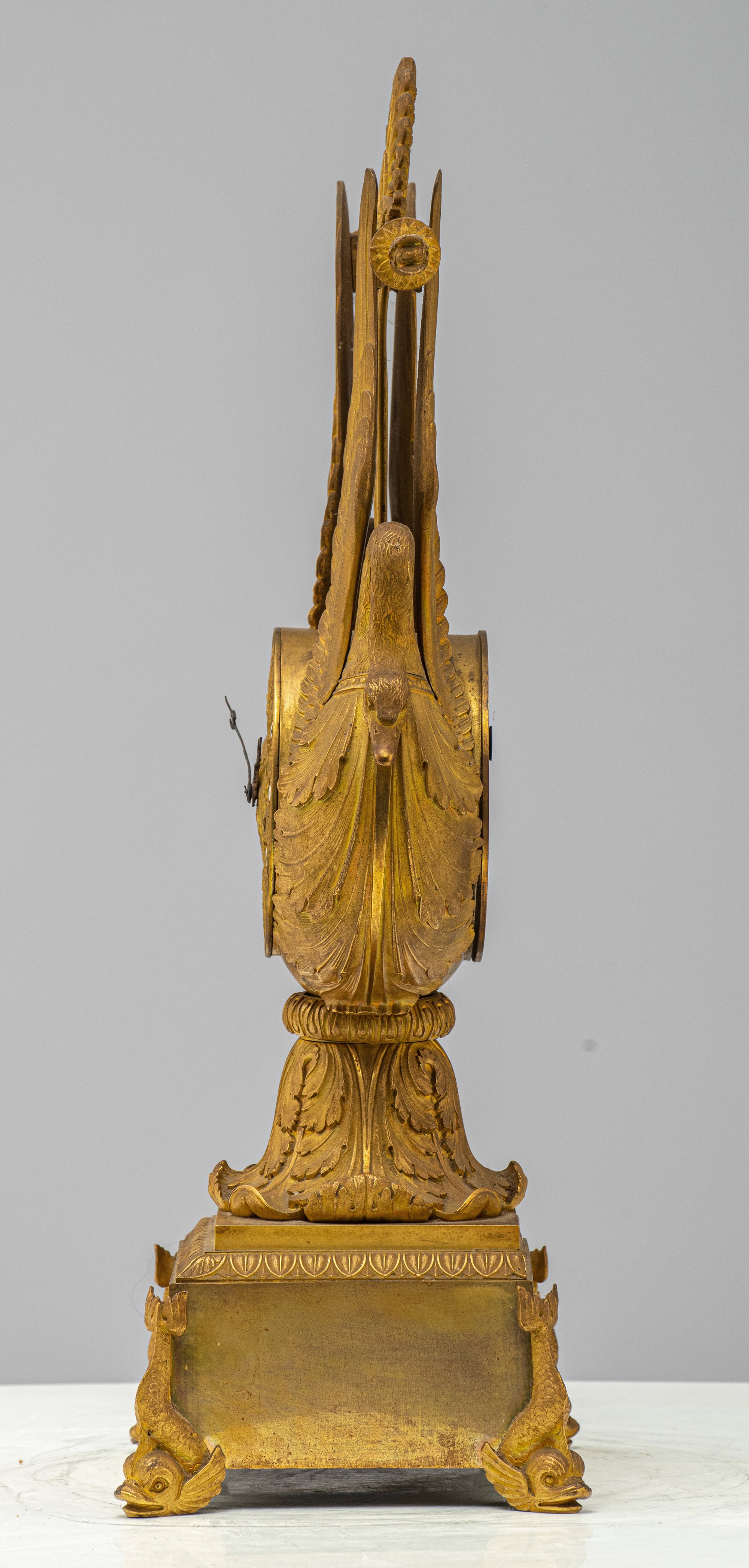 A gilt bronze lyre-shaped Restauration mantle clock, decorated with swans and dolphins, ca. 1815-183 - Image 14 of 19