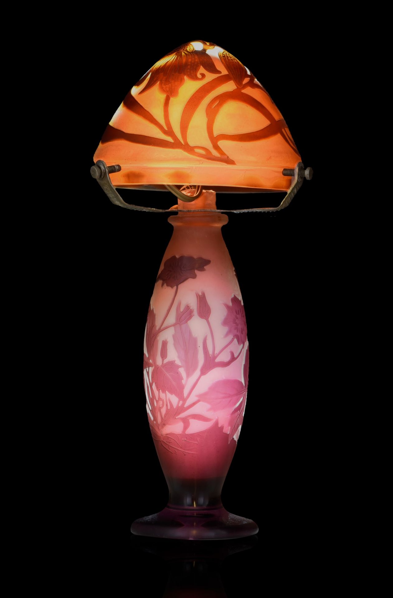 Emile Galle (1846-1904), a glass paste Art Nouveau floral table lamp, H 22 cm - Image 2 of 10