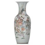 A Chinese Qianjiangcai Figural vase, the back with a signed text, Republic period, H 59,5 cm