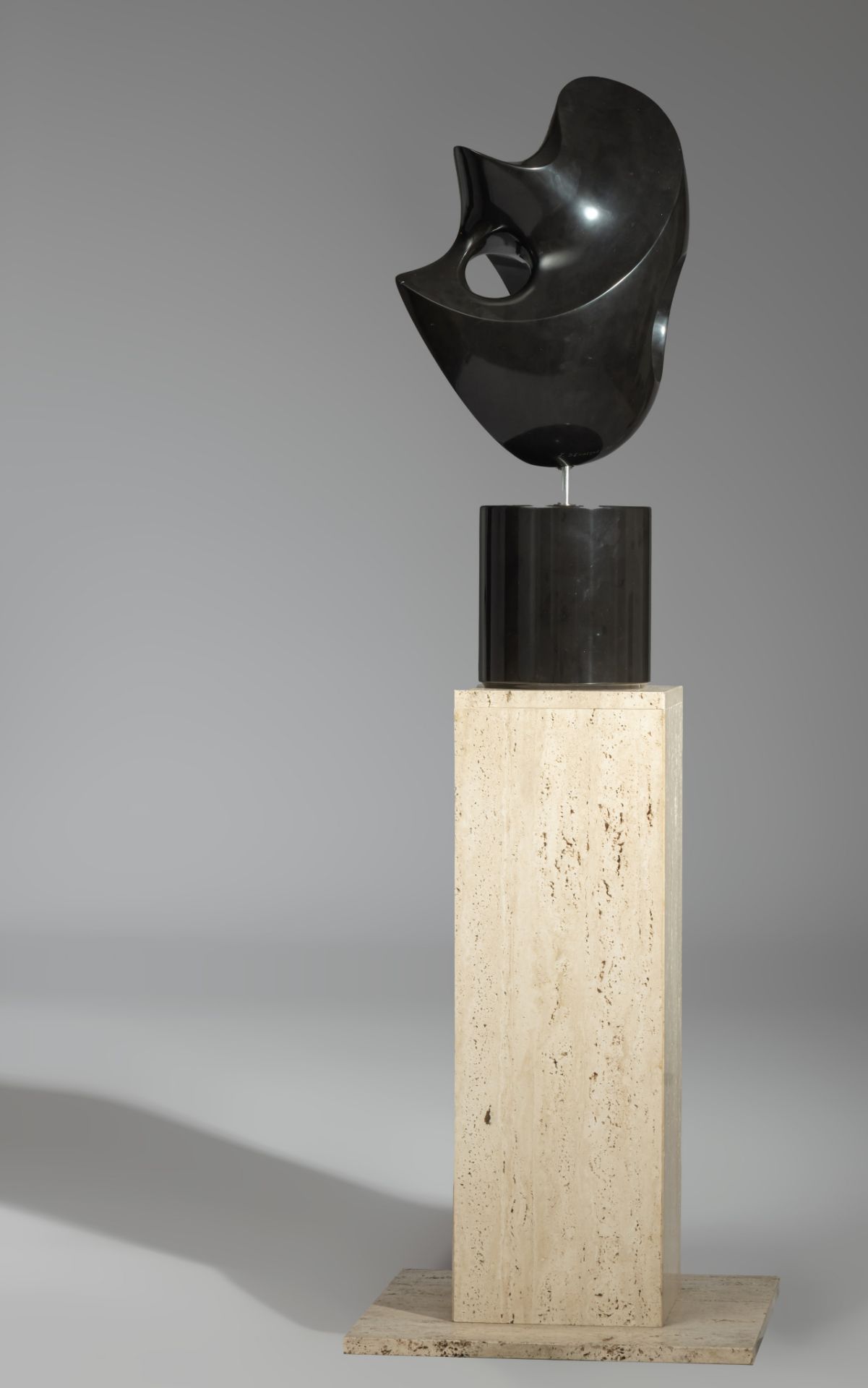 Jeanine Behaeghel (1940-1993), abstract sculpture, 1988, noir Belge marble on a travertine pedestal, - Image 10 of 18