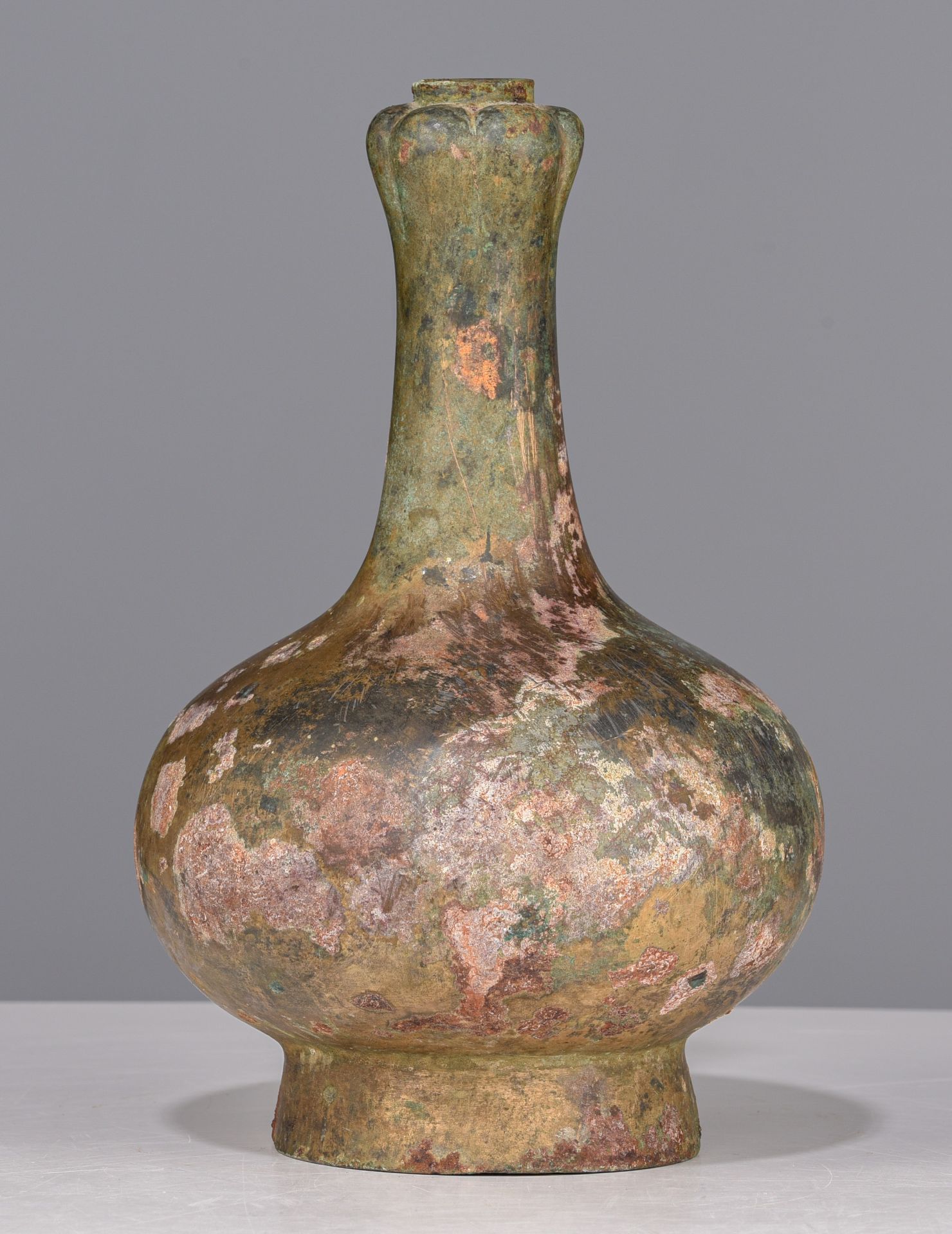 A Chinese bronze garlic-head vase, Han dynasty, H 26 cm - Image 2 of 7