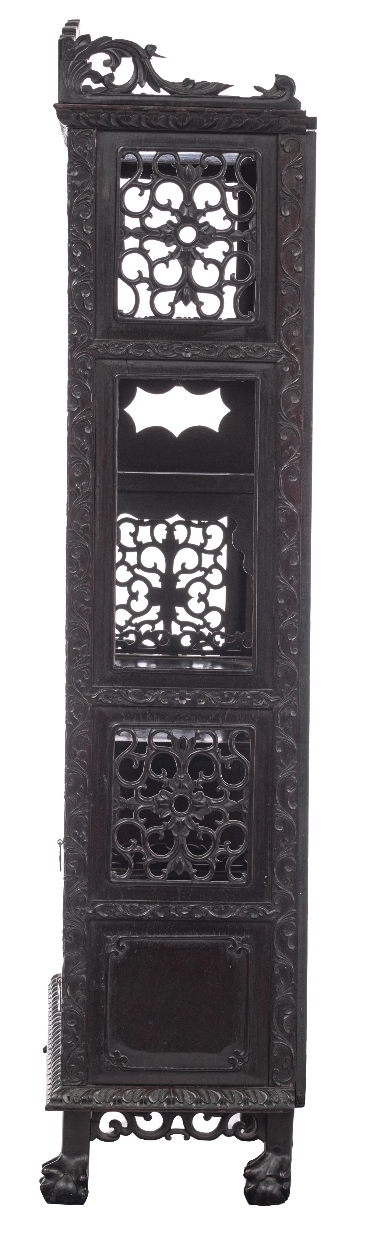 A Chinese carved hardwood cabinet, late Qing, H 177 - W 93 - D 38 cm - Image 3 of 8