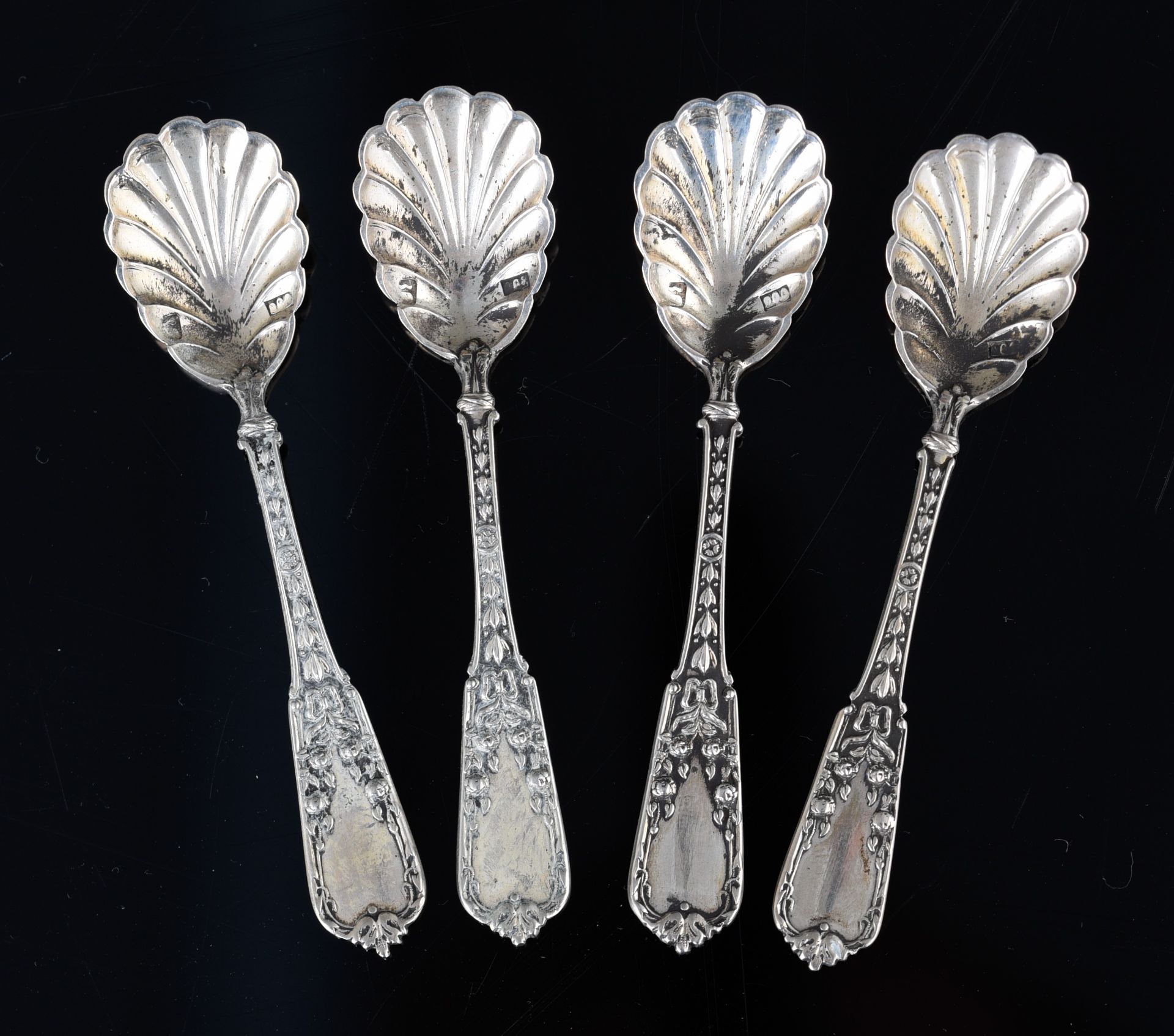 Two silver platters and four salts, Delheid Freres - Belgium, H 4,5 - dia 20 cm, weight: ca 757 g - Image 9 of 25