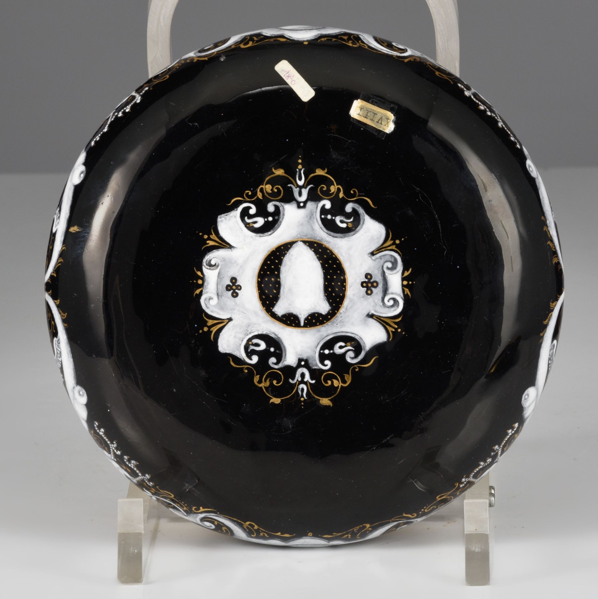 A Limoges enamel box with cover and a tazza with cover, Napoleon III period, H 8 - 23 cm - Image 7 of 16
