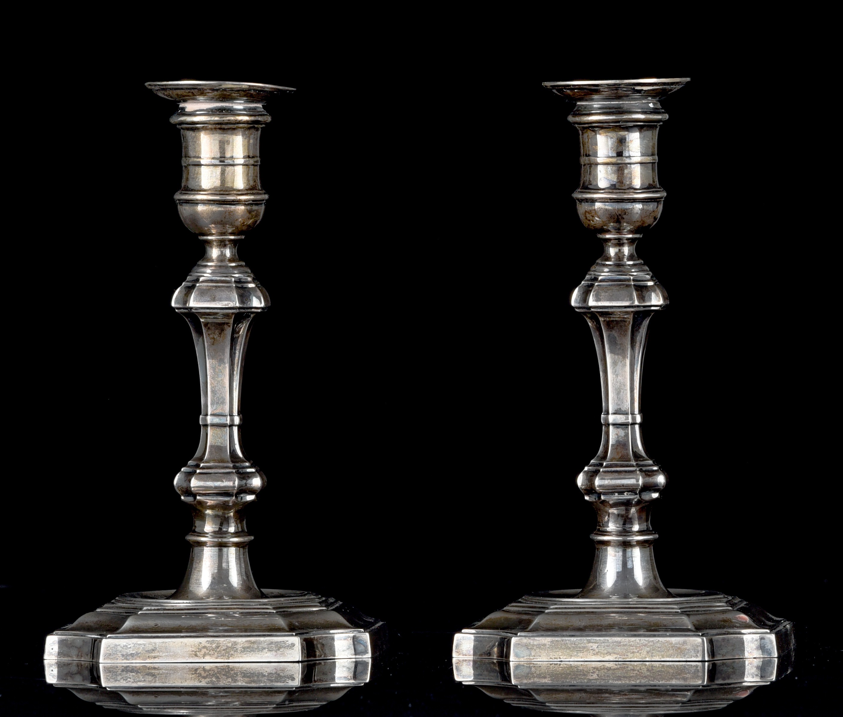 A pair of English silver candlesticks, ca 1205 g, H 19,5 cm - Image 3 of 10