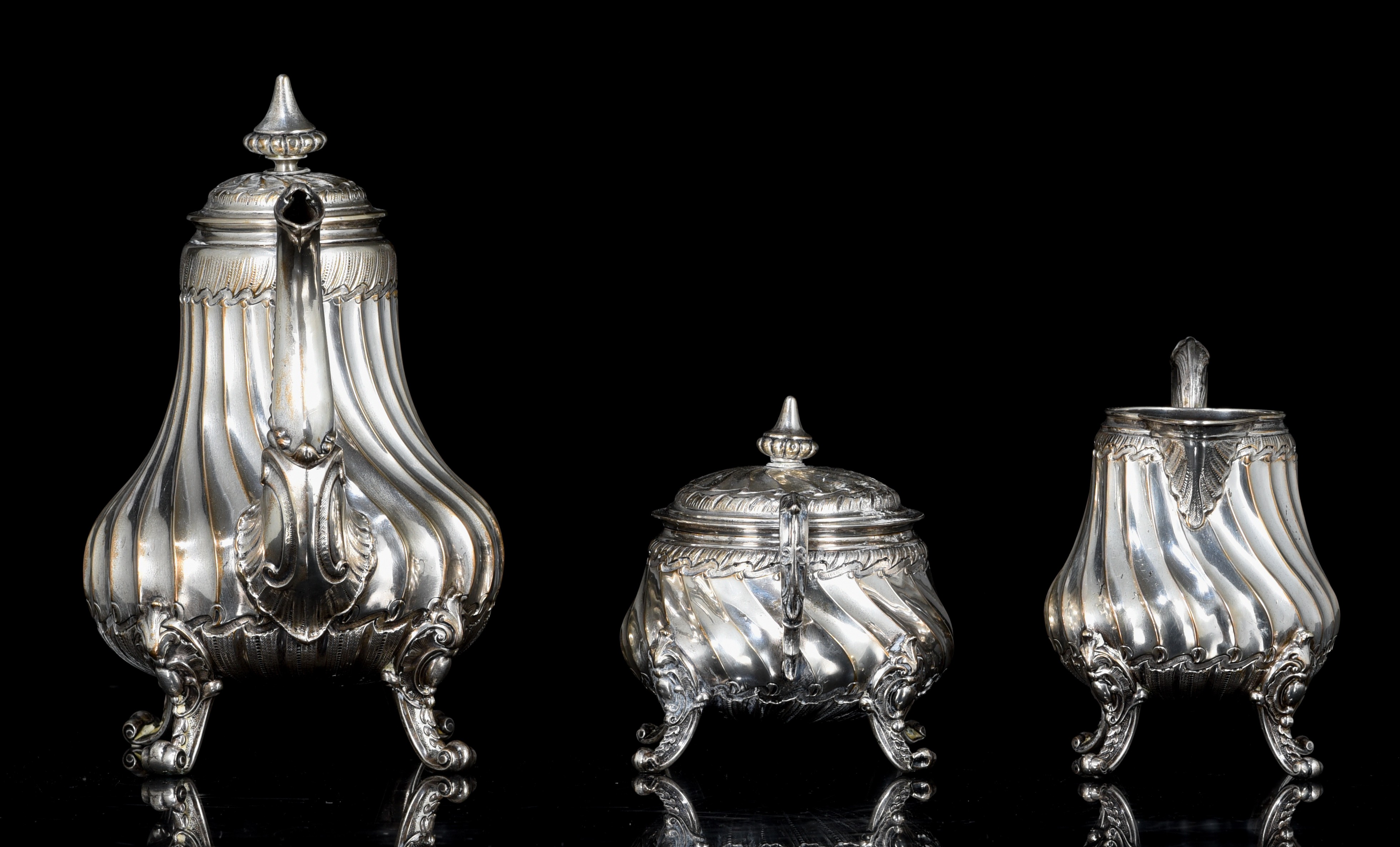 An eclectic three-part silver coffee set, Austria-Hungarian import hallmark (1872-1901) - Image 4 of 11