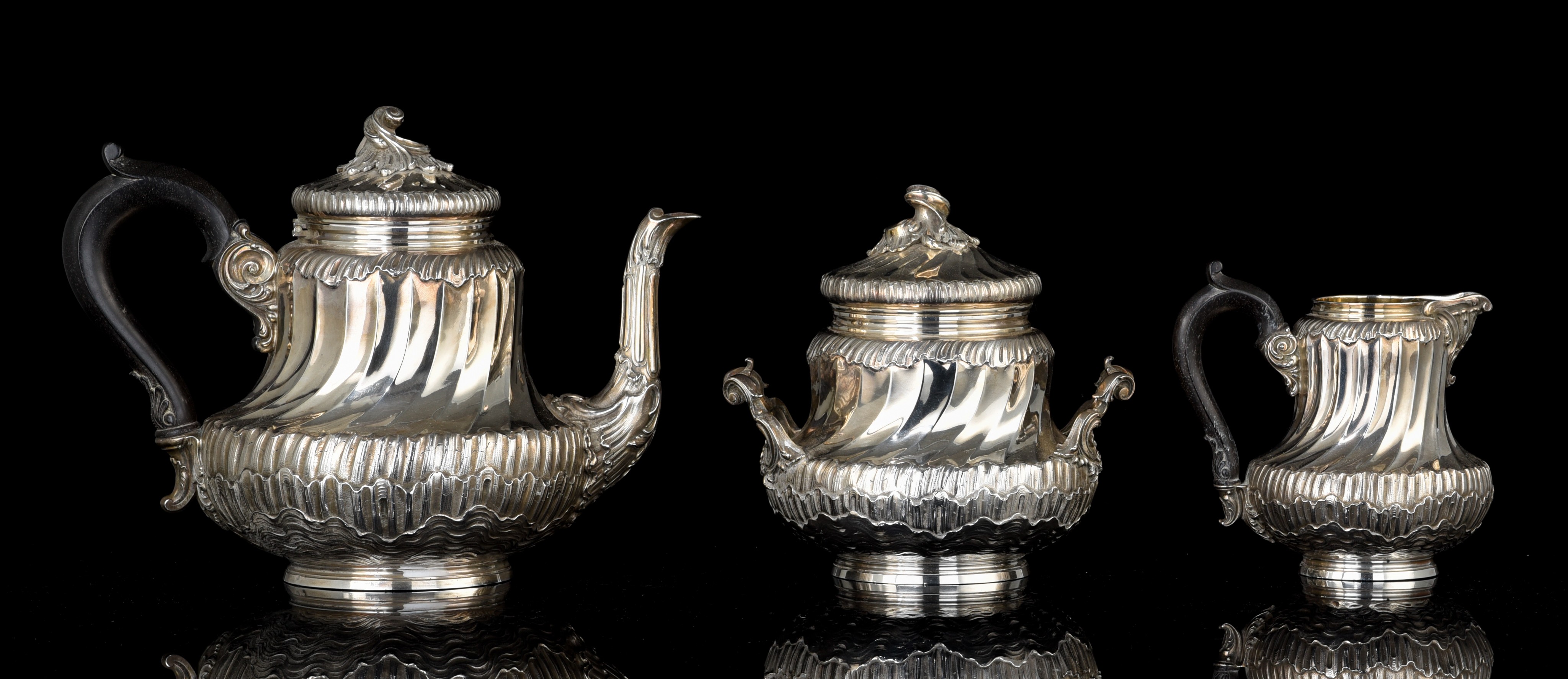 A Rococo Revival three-part silver coffee set with a matching tray, total weight: ca 3848 g - Image 4 of 18