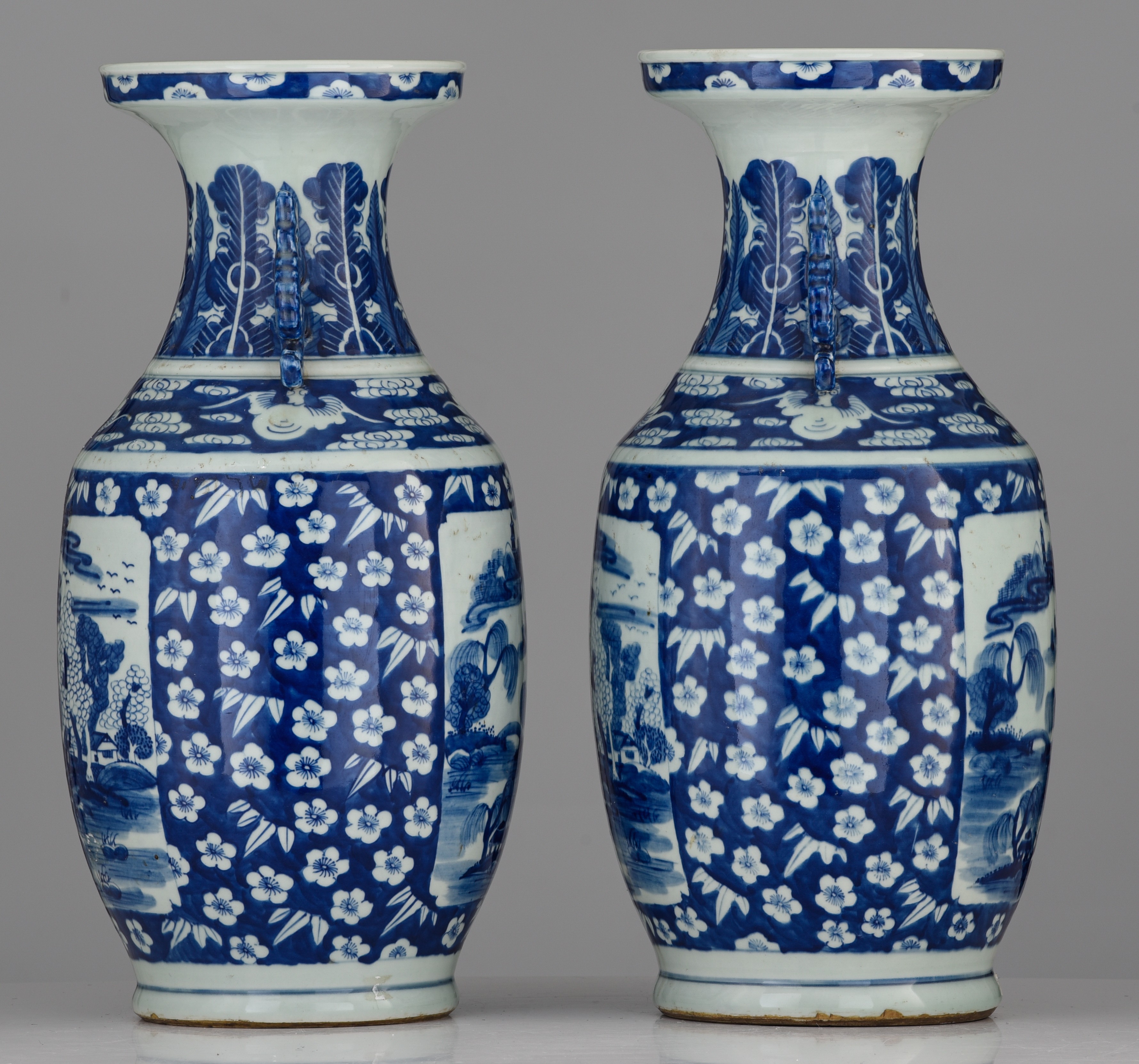 A pair of Chinese blue and white vases, paired with stylised-dragon handles, 19thC, H 49-50 cm - Image 3 of 7