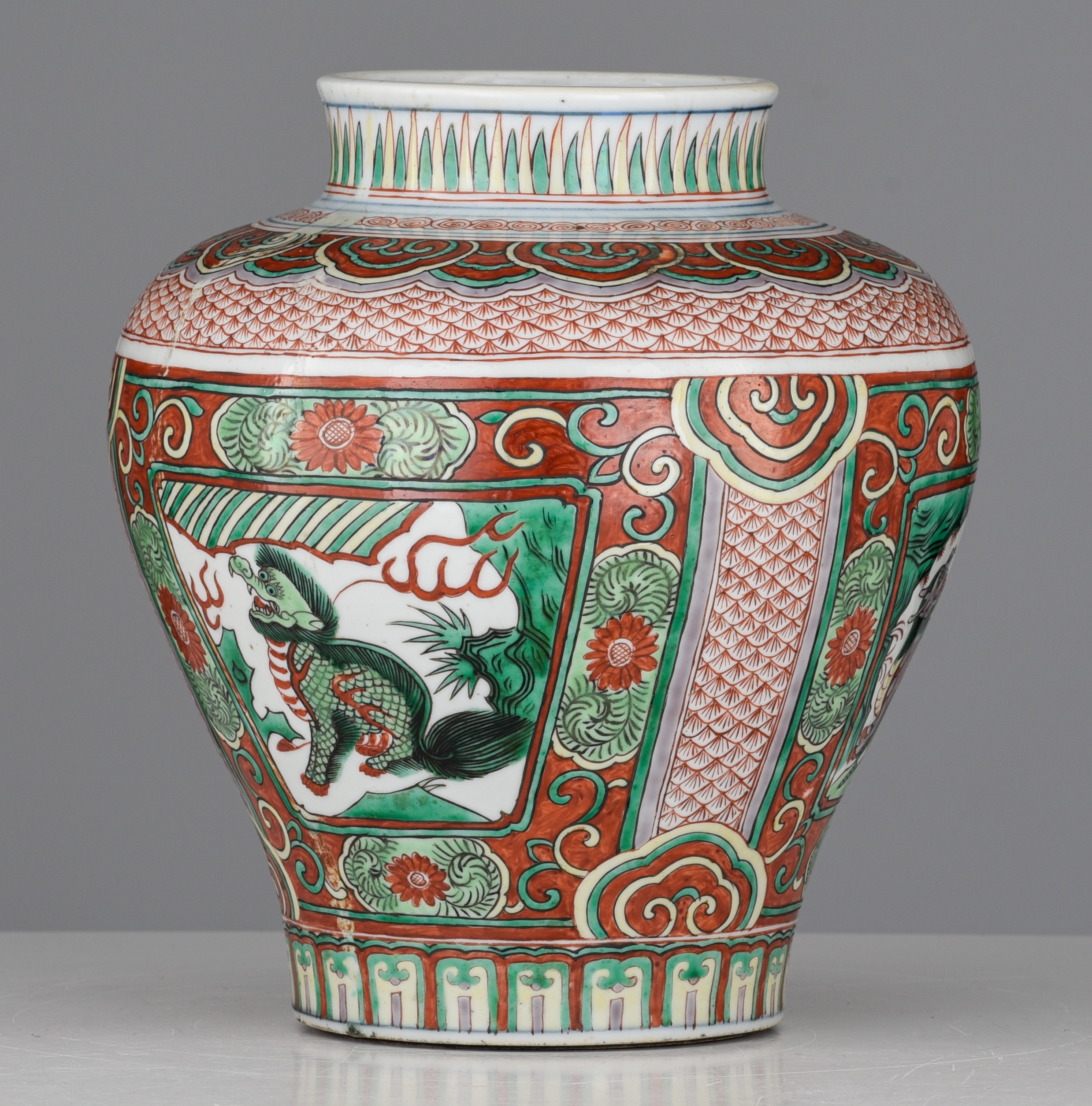 A Chinese wucai style 'Qilin' jar, 20thC, H 27 cm - Image 4 of 7