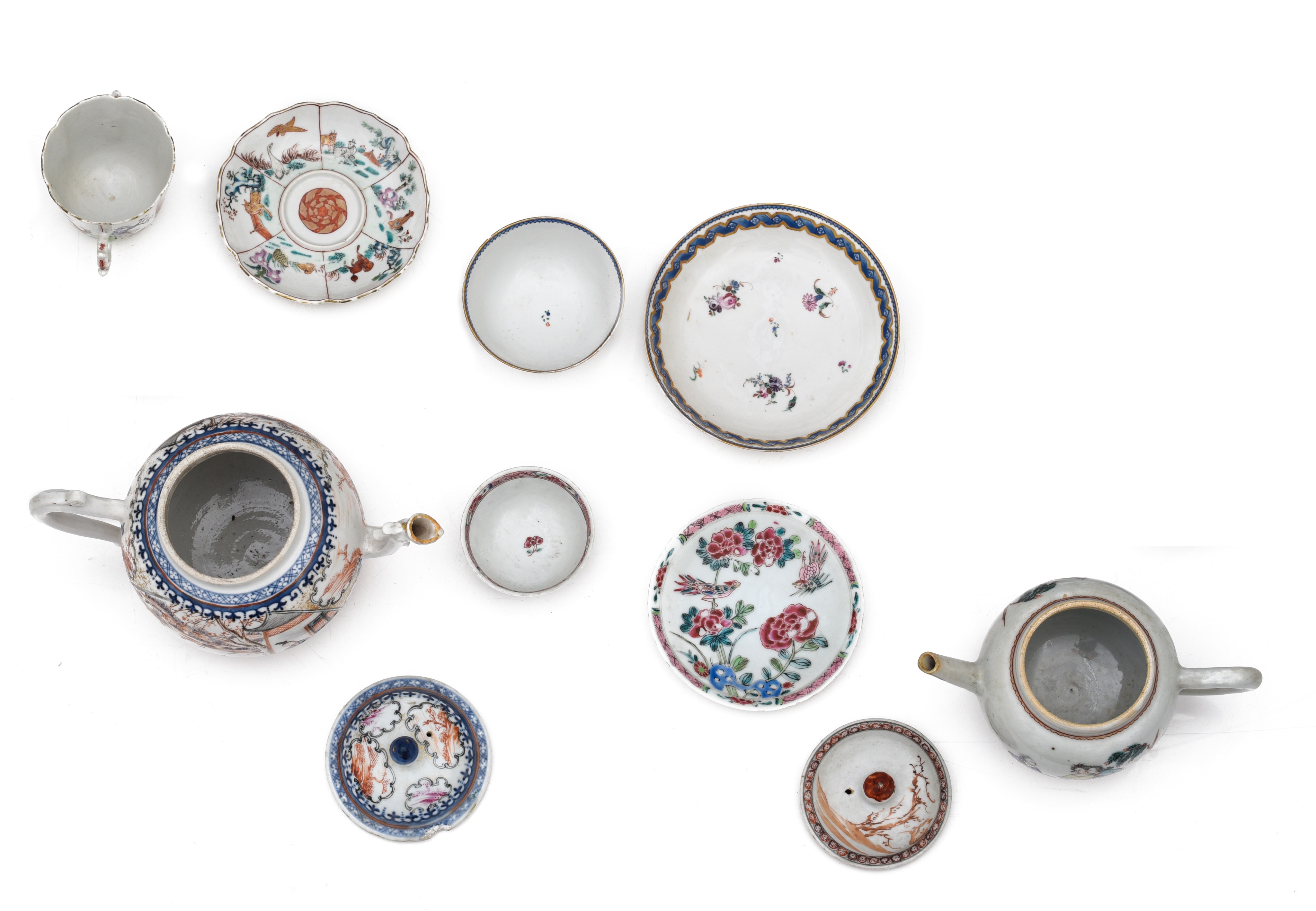 A collection of Chinese famille rose teaware, Yongzheng/Qianlong, Tallest H 15 - W 22,5 cm (8) - Bild 10 aus 11