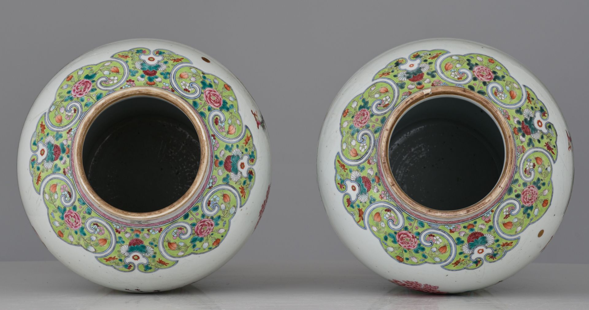 A fine pair of Chinese famille rose 'Phoenix' covered vases, 19thC, H 44,5 cm - Image 6 of 7